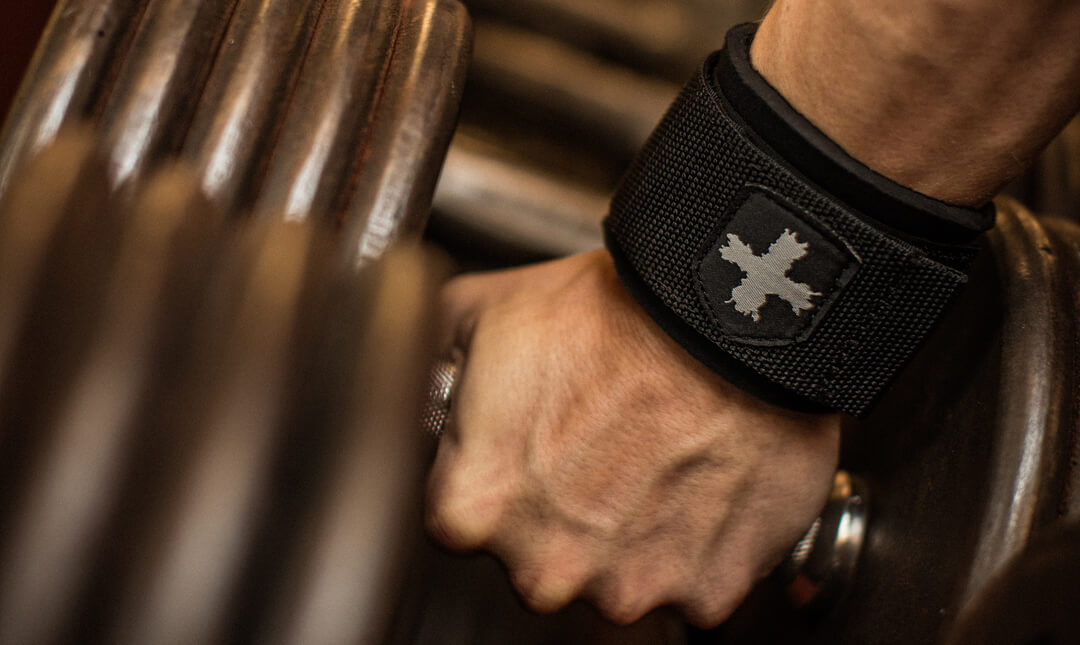 Harbinger Wrist Support Brace - Adjustable Wrist Wrap for Weightlifting, Gym & CrossFit - Relieve Pain & Prevent Injuries - Ideal for Workouts, Sports & Daily Activities