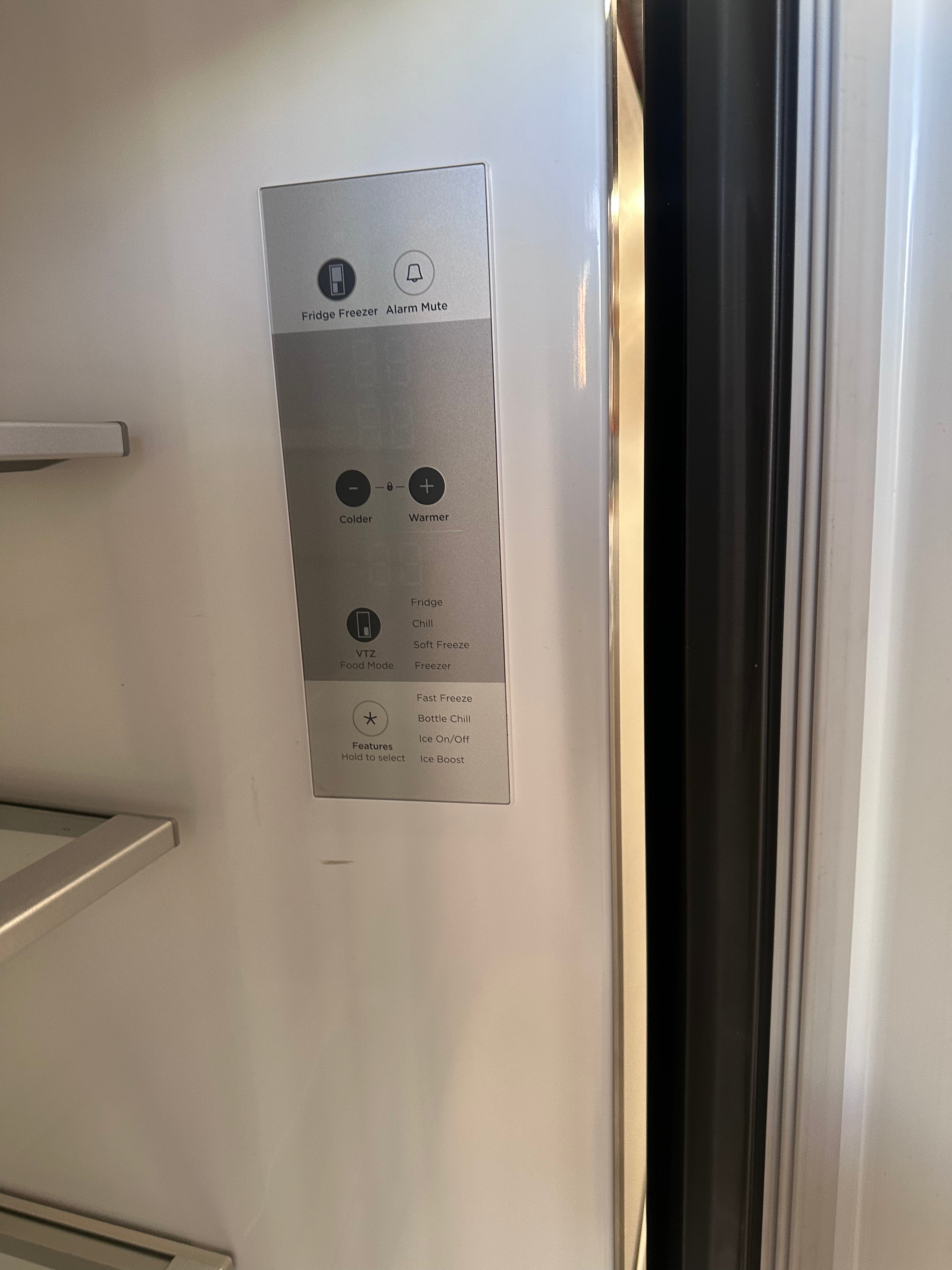 Fisher & Paykel RF605QNUVB1 538L Black Stainless Steel French Door Refrigerator - Factory Second | Perfect for Modern Kitchens & Open-Plan Living Spaces