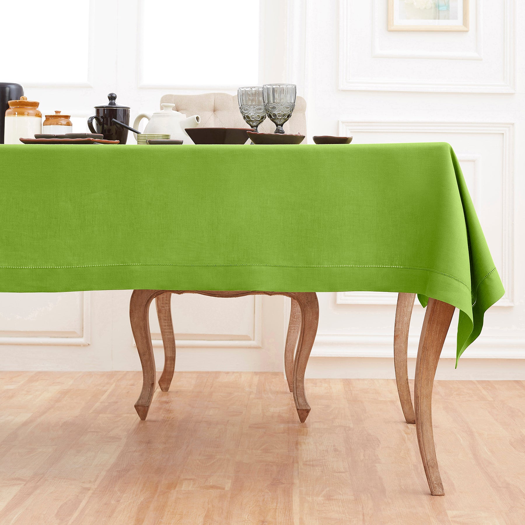 Elegant Classic Hemstitch Tablecloth - Premium Cotton Dining Table Cover for Formal & Casual Settings - Perfect for Weddings, Parties & Everyday Use