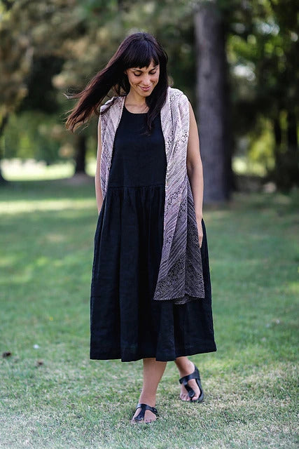 La Bien Aimée x Joji Locatelli Fading Point Shawl Bundle - Hand Knit Wool Wrap Scarf for Women - Perfect for Winter Fashion, Cozy Evenings & Gift Giving