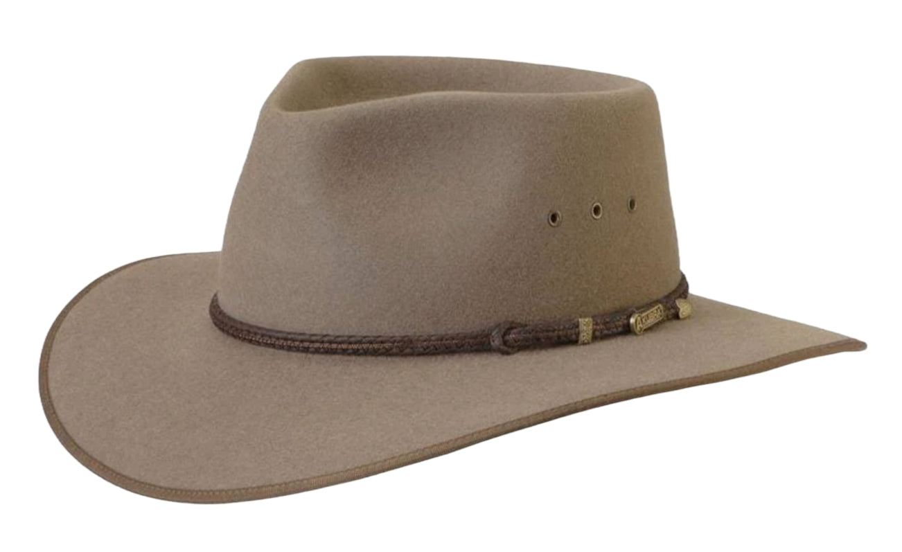 Akubra 'Cattleman' Outback Hat in Bran - Premium Australian Wool Felt Cowboy Hat for Men - Perfect for Ranch Work, Outdoor Adventures & Country Style Fashion
