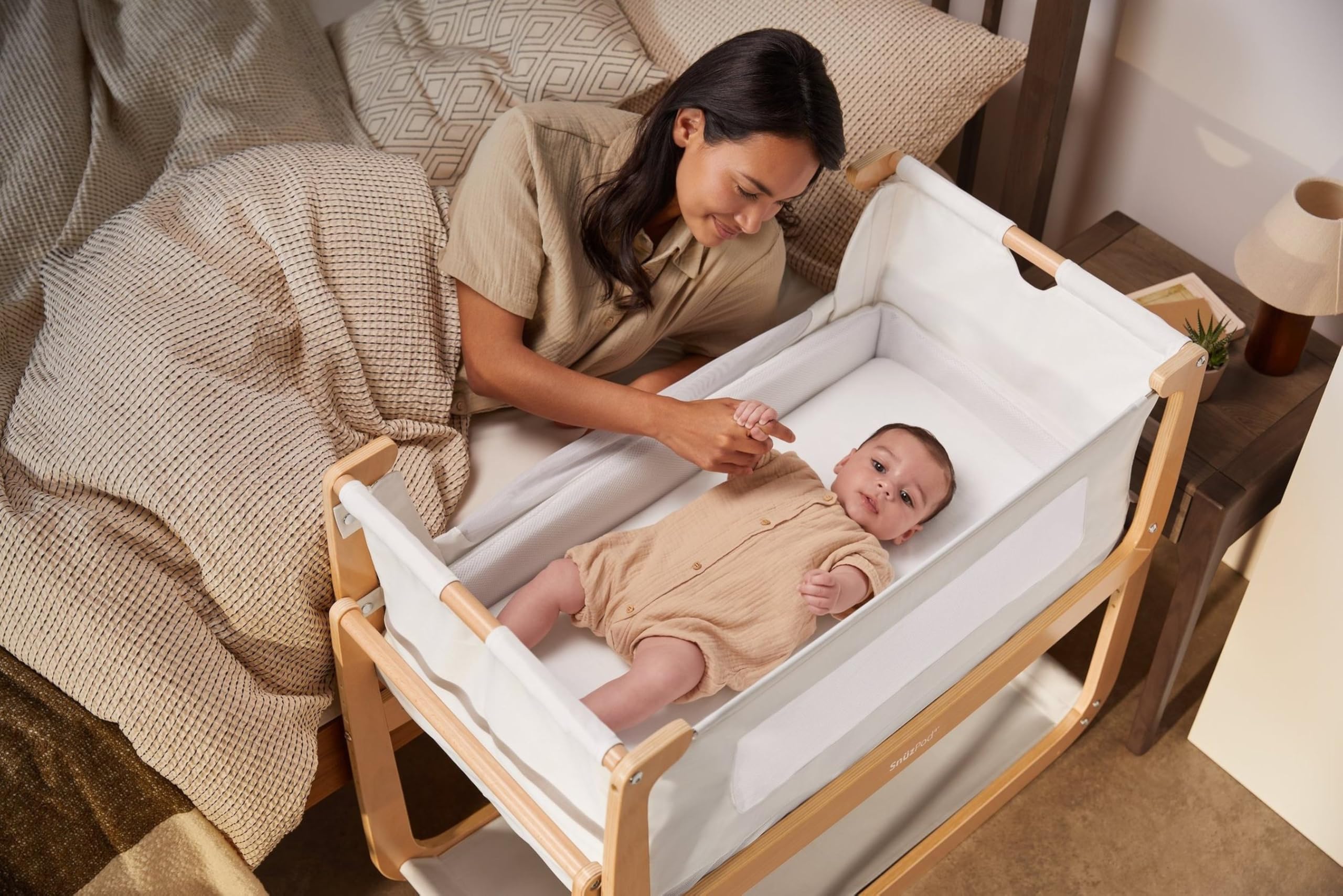 SnuzPod 4 Rocking Baby Bassinet Bedside Sleeper - Lightweight Portable Crib with 3D Breathable Mattress, 6 Height Adjustments & Comfort Incline Mode - Perfect for Nursery, Bedside Co-Sleeping & Travel