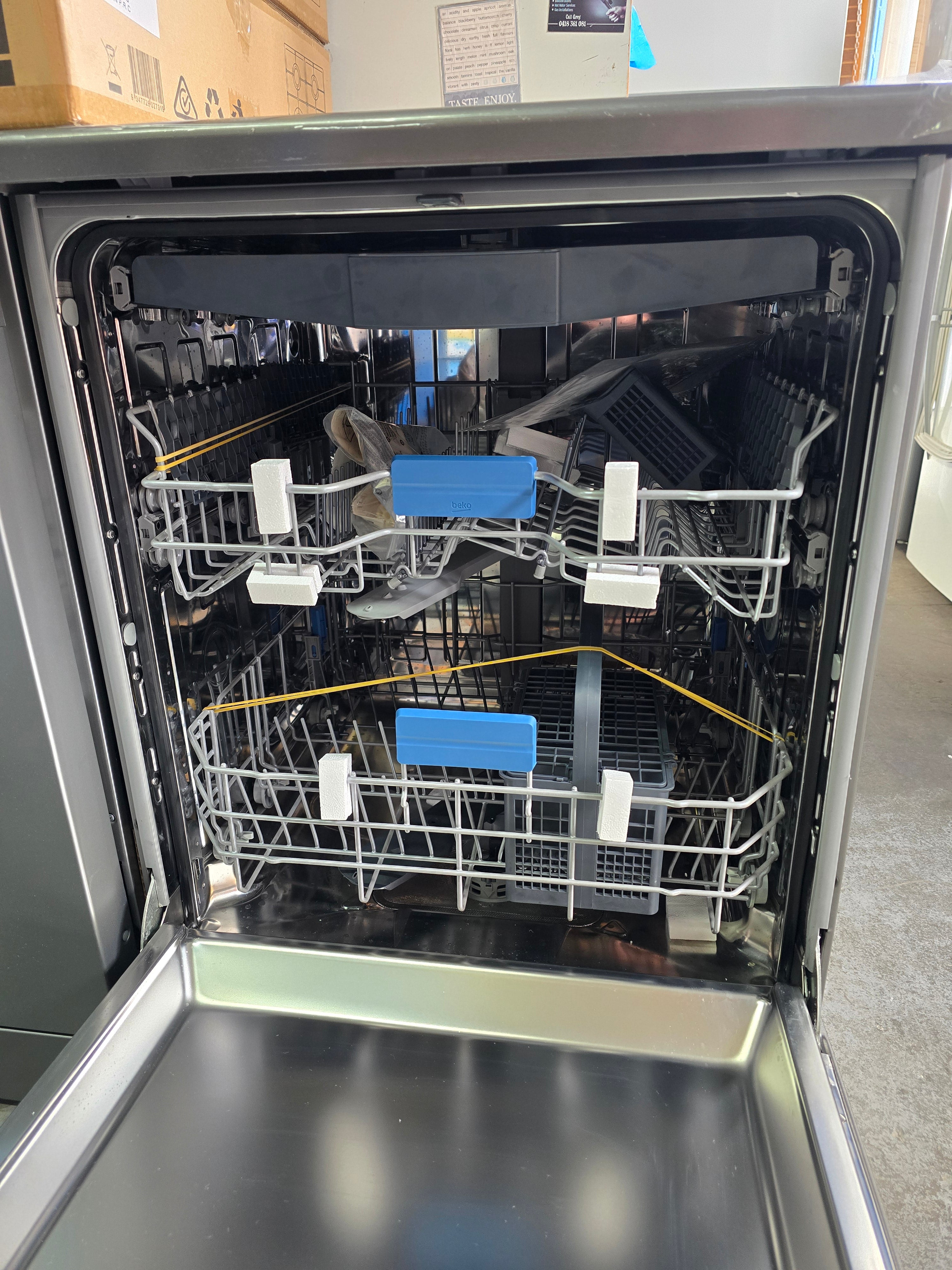 Beko BDF1640DX 16 Place Setting Freestanding Dishwasher in Dark Stainless Steel - Factory Second | Energy Efficient Dishwasher for Large Families & Entertaining