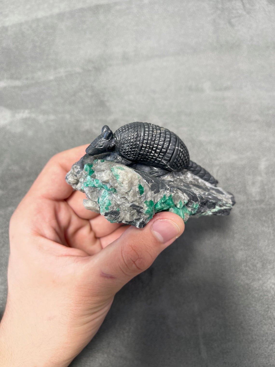 Colombian Emerald Armadillo Rough Crystal Sculpture - Natural Gemstone Carving for Home Decor, Meditation & Spiritual Healing