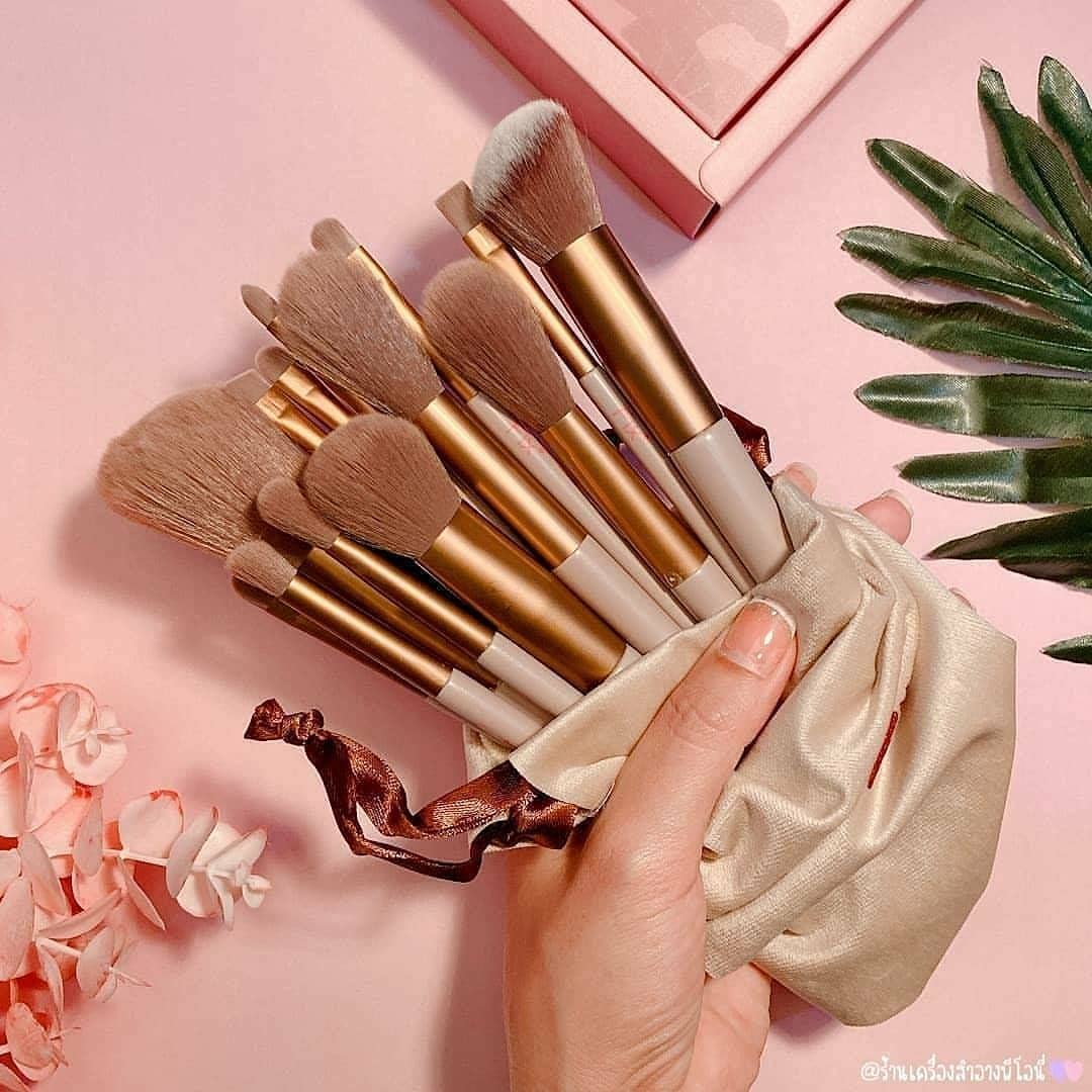 LIBAH 13-Piece Professional Makeup Brush Set with Silicone Practice Pad - Soft Synthetic Bristles for Foundation, Blending, Eyeshadow & More (Multicolor) | Perfect for Beginners, Travel & Makeup Artists