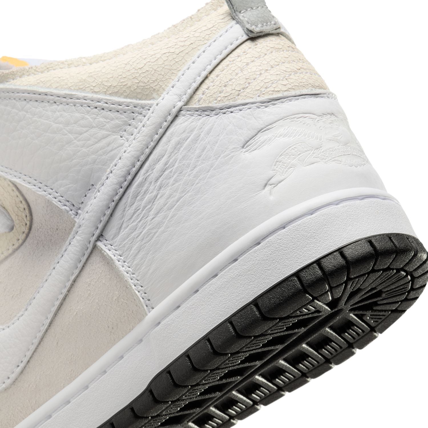 Nike SB Dunk High Pro 