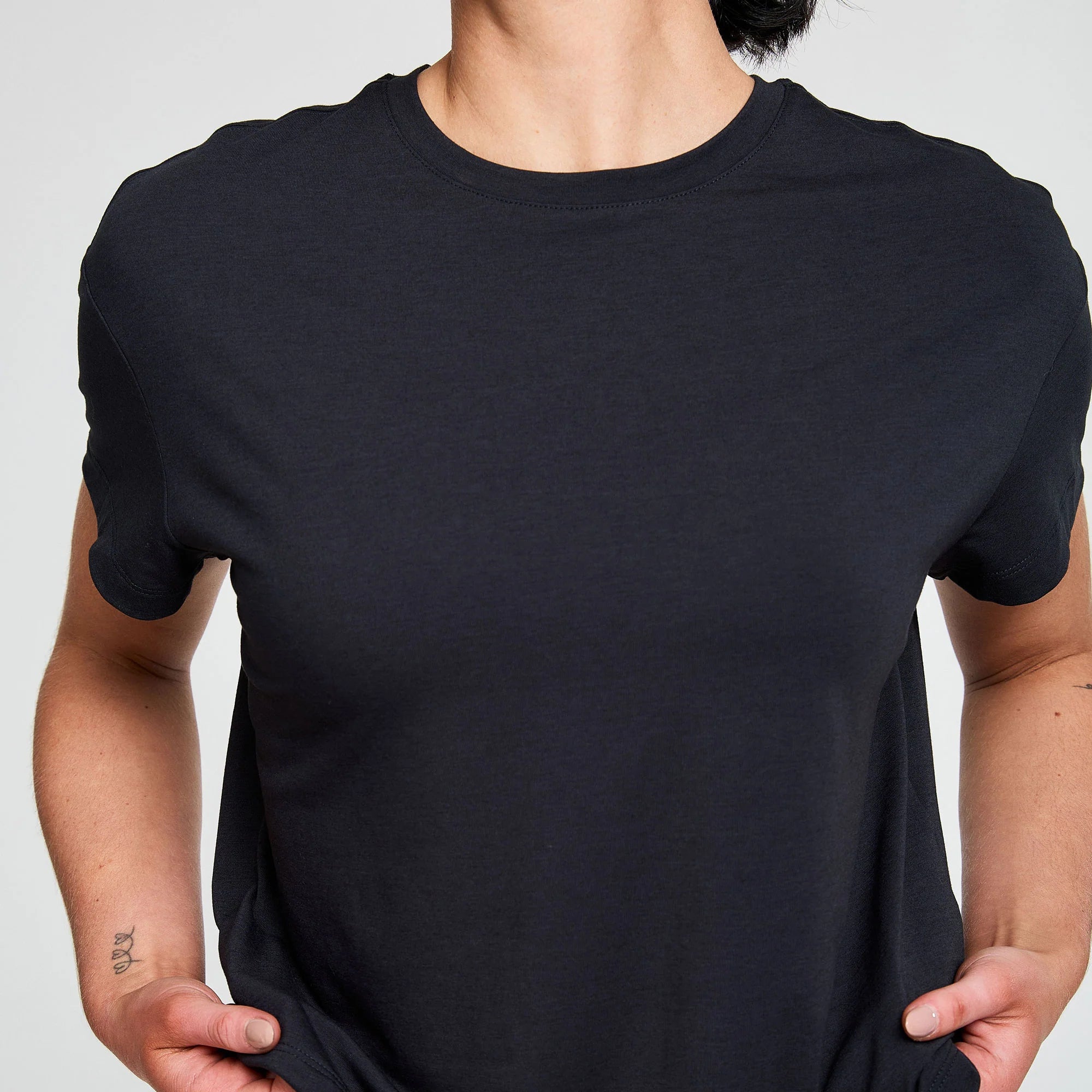 BAHE Zephyr Everyday Crew Neck T-Shirt for Men - Soft Cotton Casual Tee - Black - Perfect for Work, Gym & Daily Wear