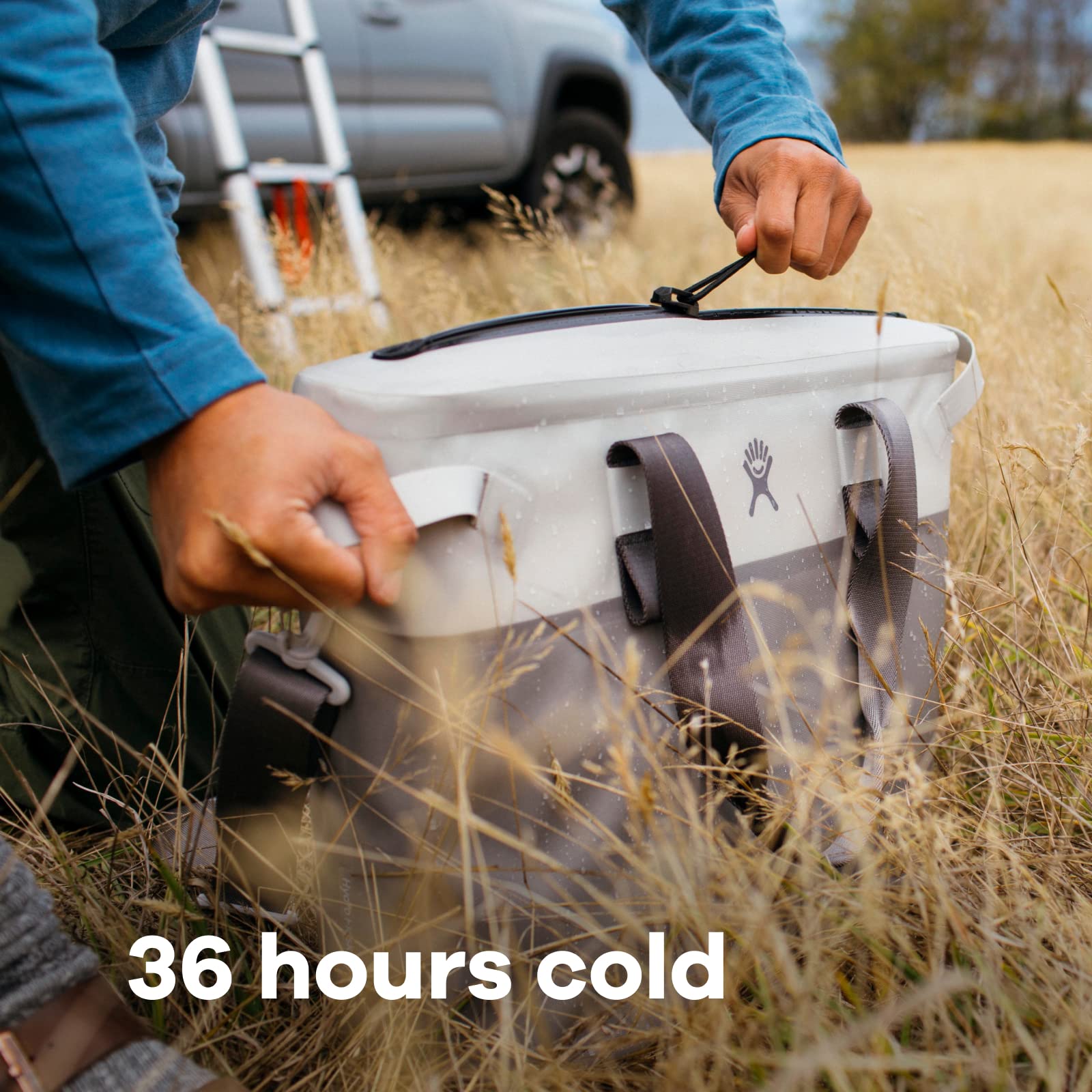 Hydro Flask Day Escape Soft Insulated Cooler Bag - Lightweight Leakproof Lunch Box for Picnics, Beach & Outdoor Adventures | Keeps Food & Drinks Cold for Hours