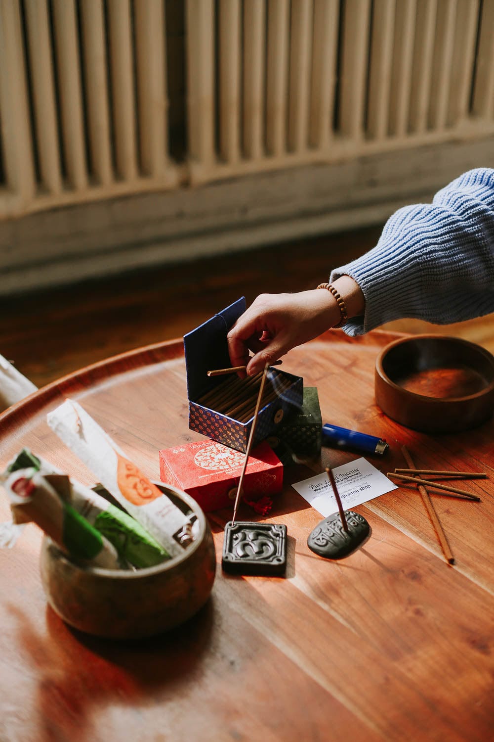 Premium Green Tara Incense Sticks - Handmade by Tibetan Nuns for Meditation, Yoga & Spiritual Practices - Natural Aromatic Incense for Home, Temple & Sacred Spaces