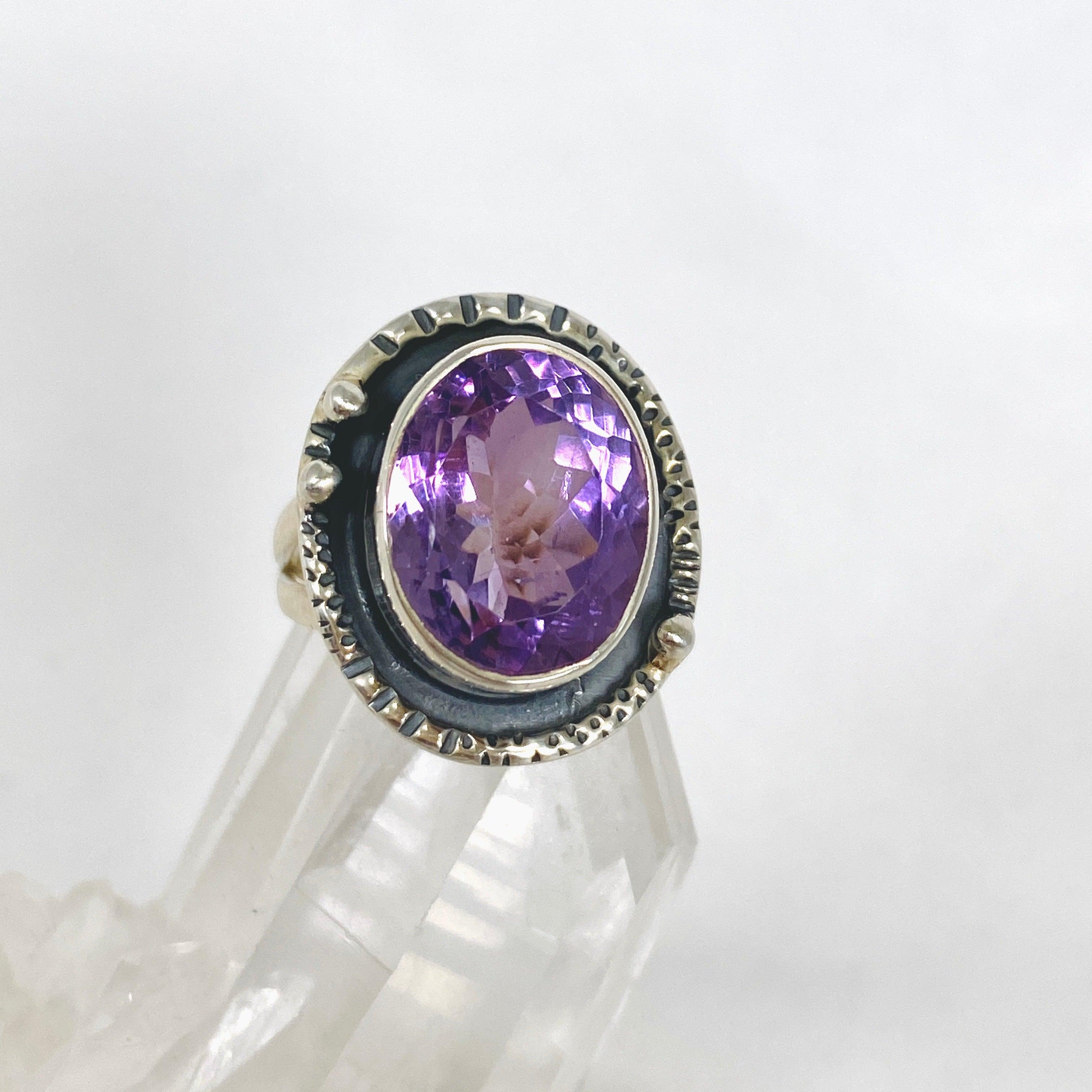 Amethyst Oval Ring for Women - Sterling Silver Detailed Size 6 - KRGJ2955 - Perfect for Weddings, Anniversaries & Everyday Elegance