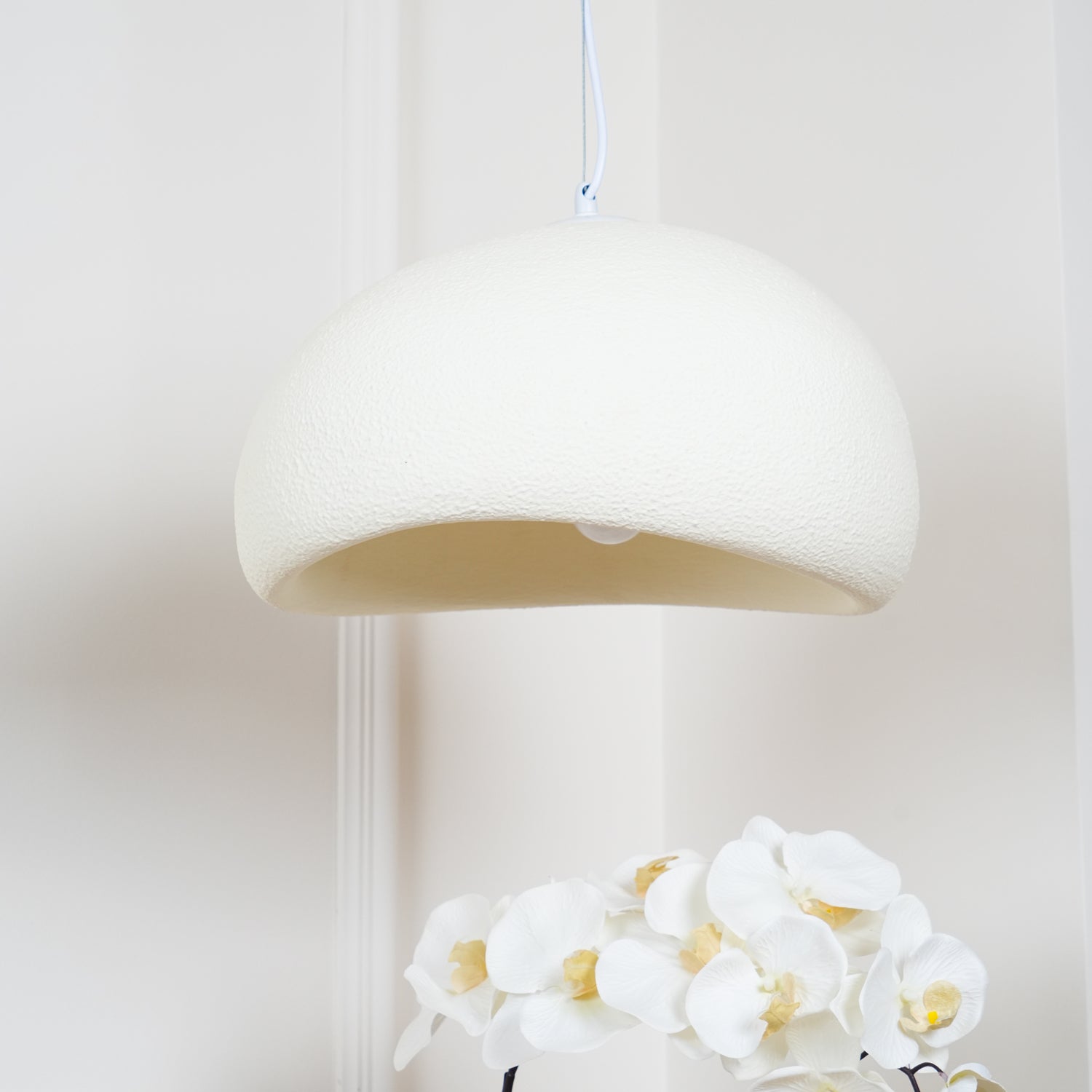 Modern Cloud Pendant Light Fixture - Stylish Hanging Ceiling Lamp for Living Room, Bedroom & Dining Area - Perfect for Home Decor and Ambient Lighting