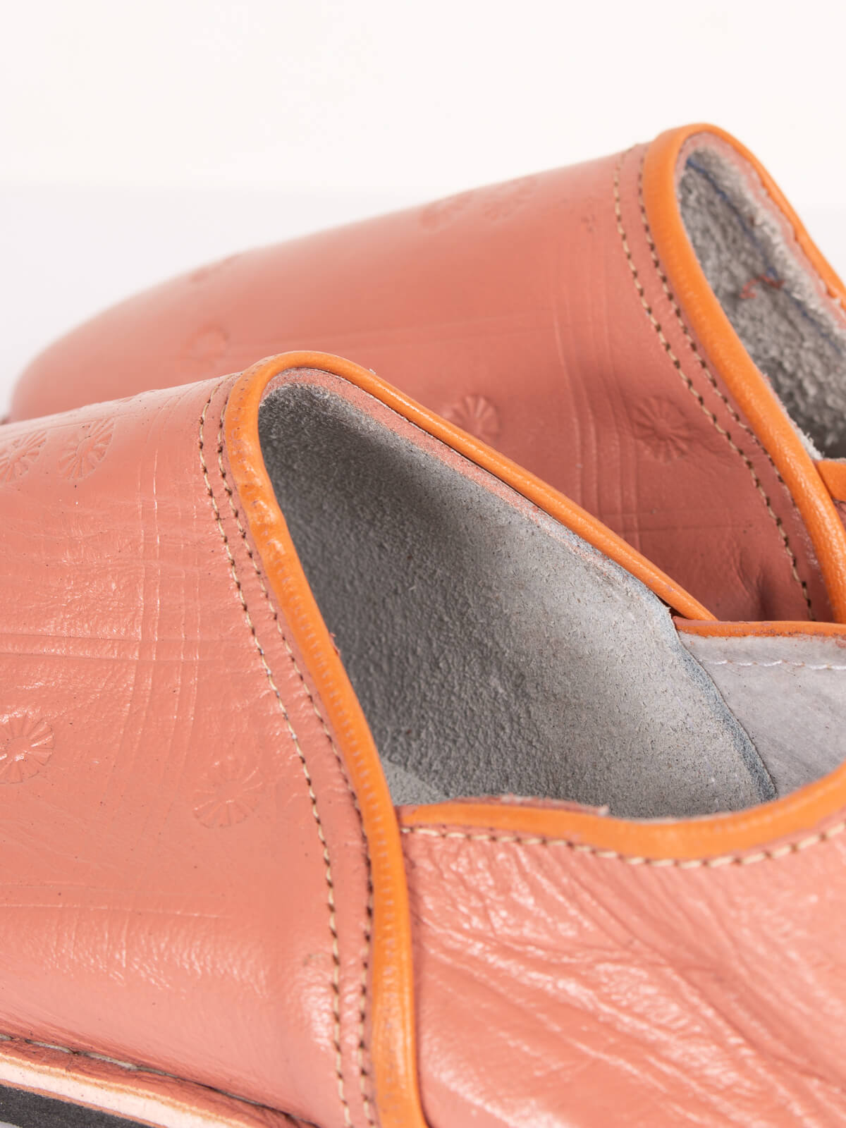 Authentic Moroccan Berber Babouche Slippers - Handmade Leather Terracotta House Shoes for Men & Women | Perfect for Home, Lounge & Cultural Fashion