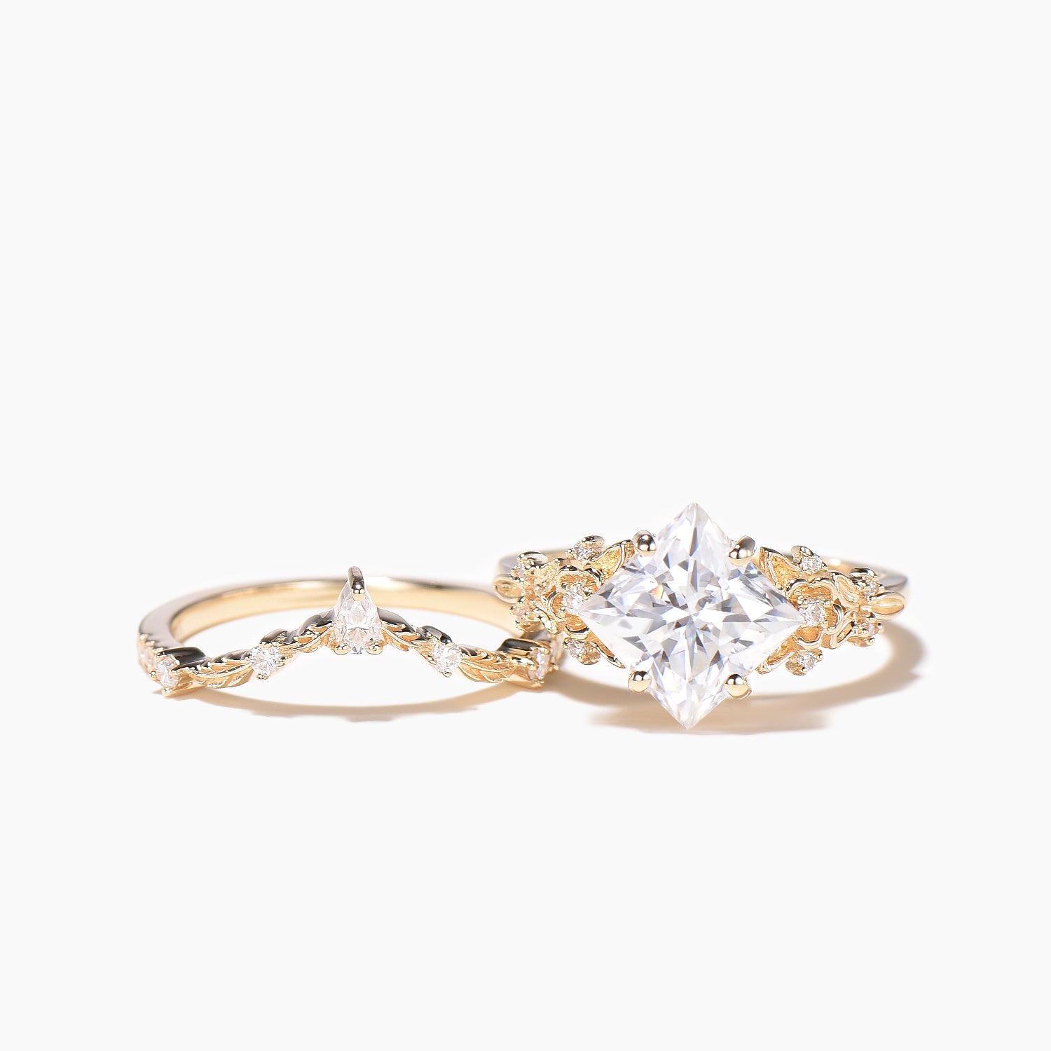 IGI Certified Princess Cut Lab Grown Diamond Engagement Ring - Floral Bridal Wedding Set for Proposals, Anniversaries & Special Occasions