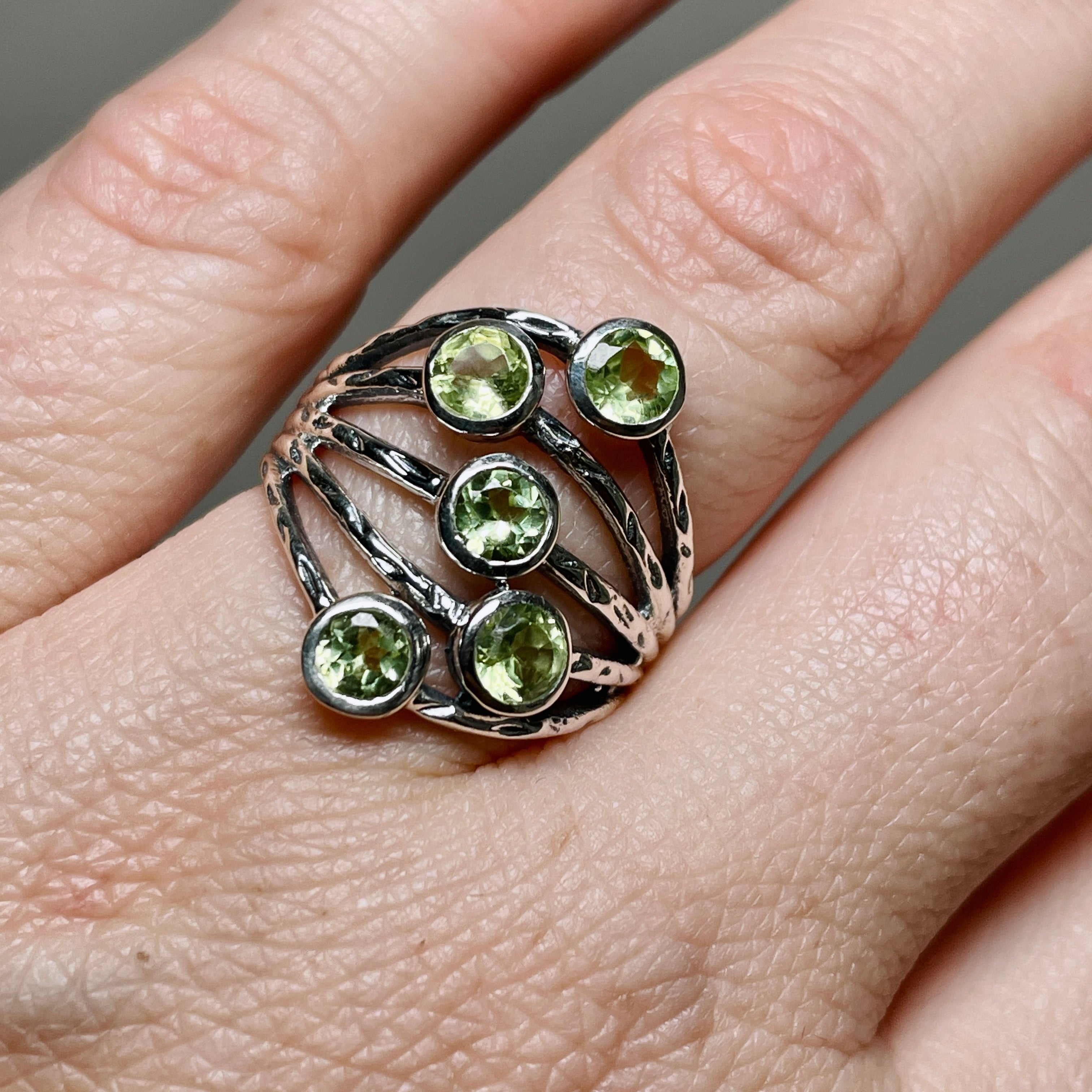 Peridot Multi-Stone Faceted Gemstone Ring R3875 - Elegant Green Birthstone Jewelry for Women, Perfect for Weddings, Parties & Everyday Wear