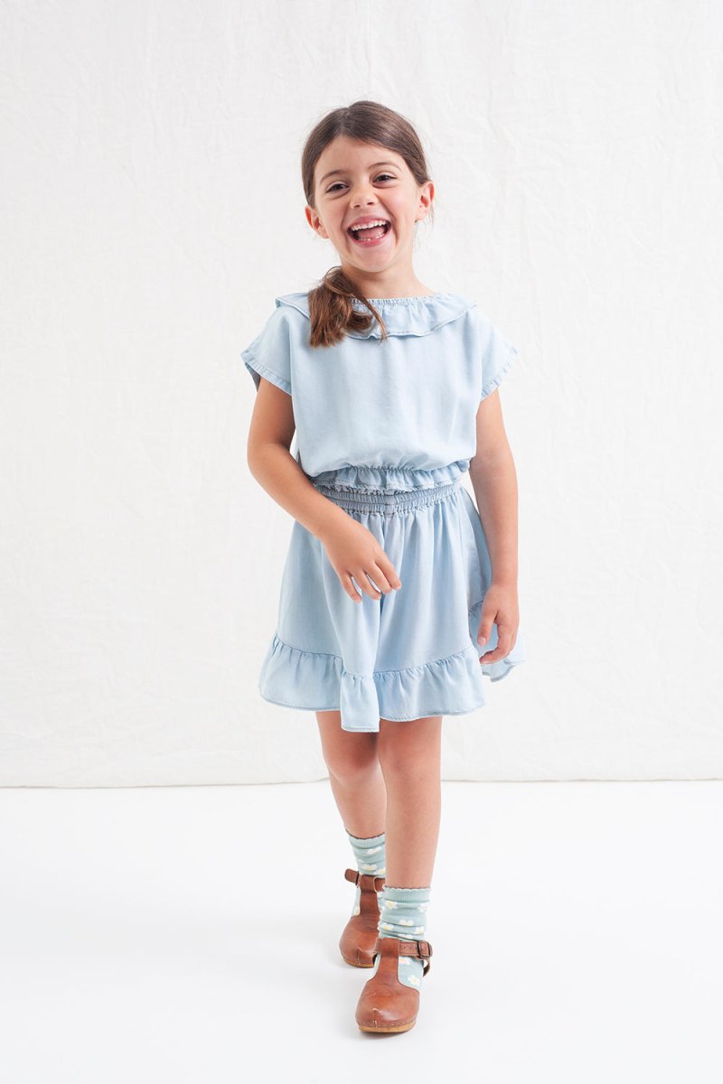 Stylish Ruffled Chambray Top and Shorts Set for Women - Casual Summer Outfit for Beach, Picnic & Vacation