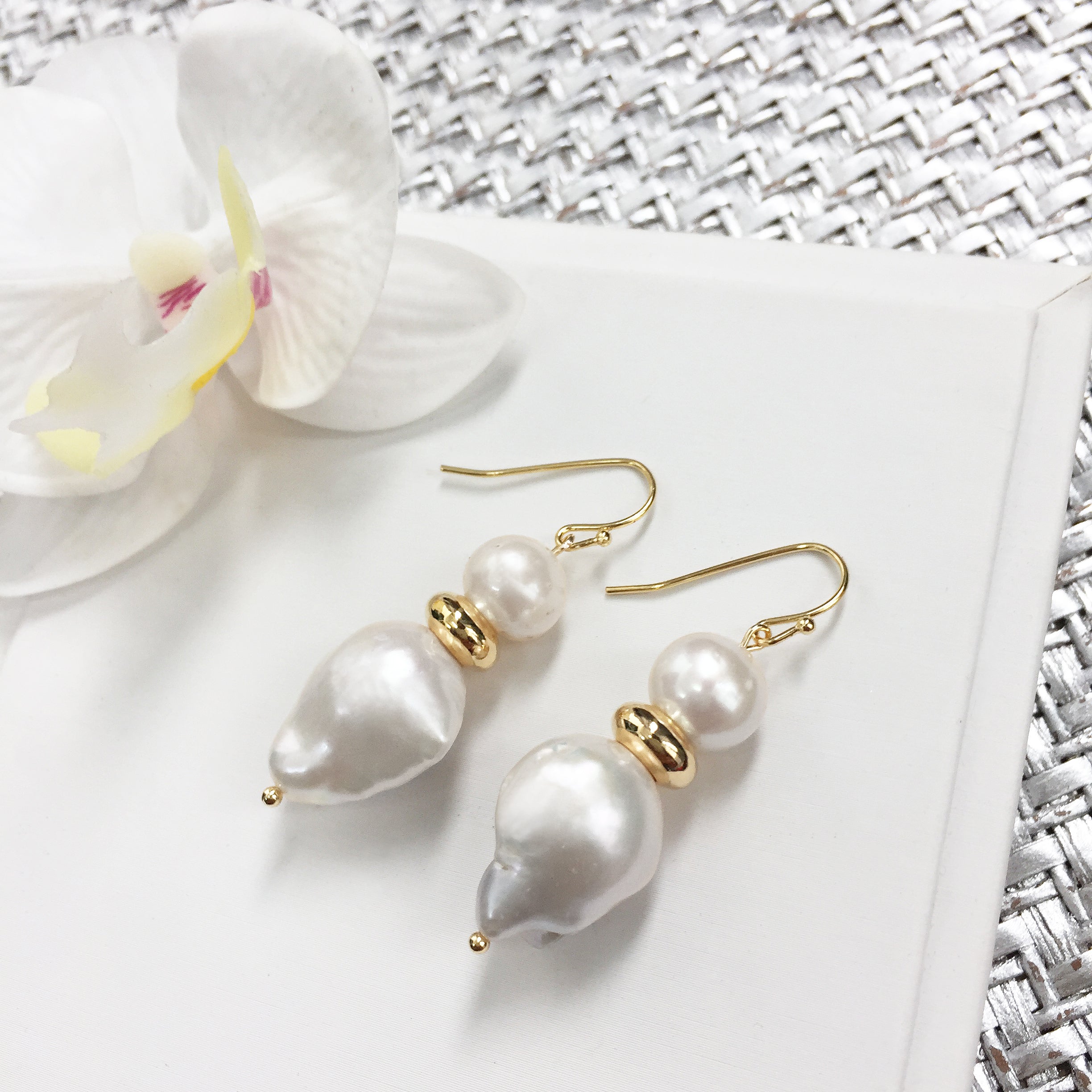 Exquisite Baroque Pearls & Round Freshwater Pearl Drop Earrings ME073 | Elegant Dangle Earrings for Women | Perfect for Weddings, Parties & Special Occasions