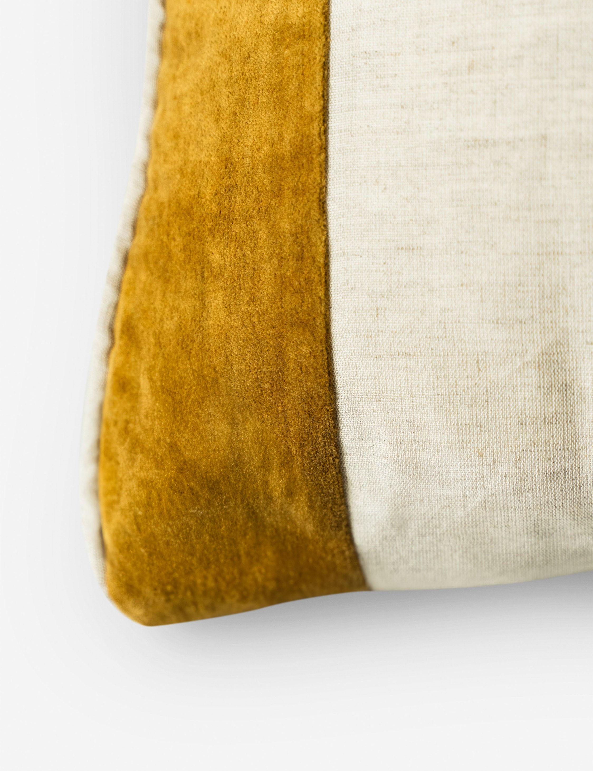 Luxury Velvet Striped Throw Pillow Covers - Soft Decorative Cushion for Sofa, Bed & Home Decor - Boho Chic Living Room & Bedroom Accent