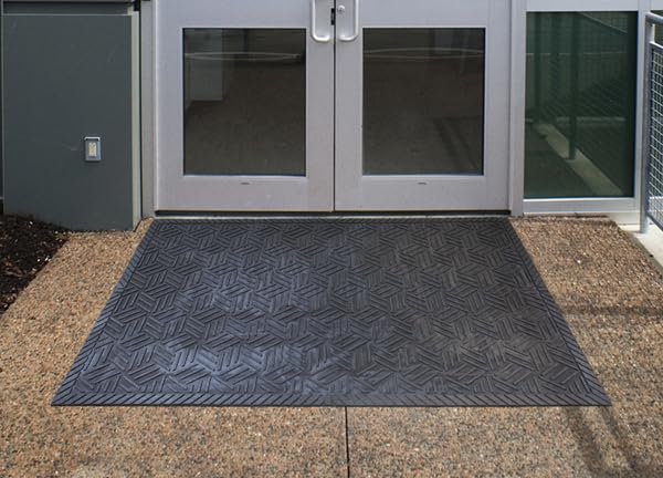 SuperScrape ECO Outdoor Mat - Heavy Duty Dirt Trapper for Patio, Deck & Entryway - Waterproof & Easy to Clean Doormat for Home & Garden Use