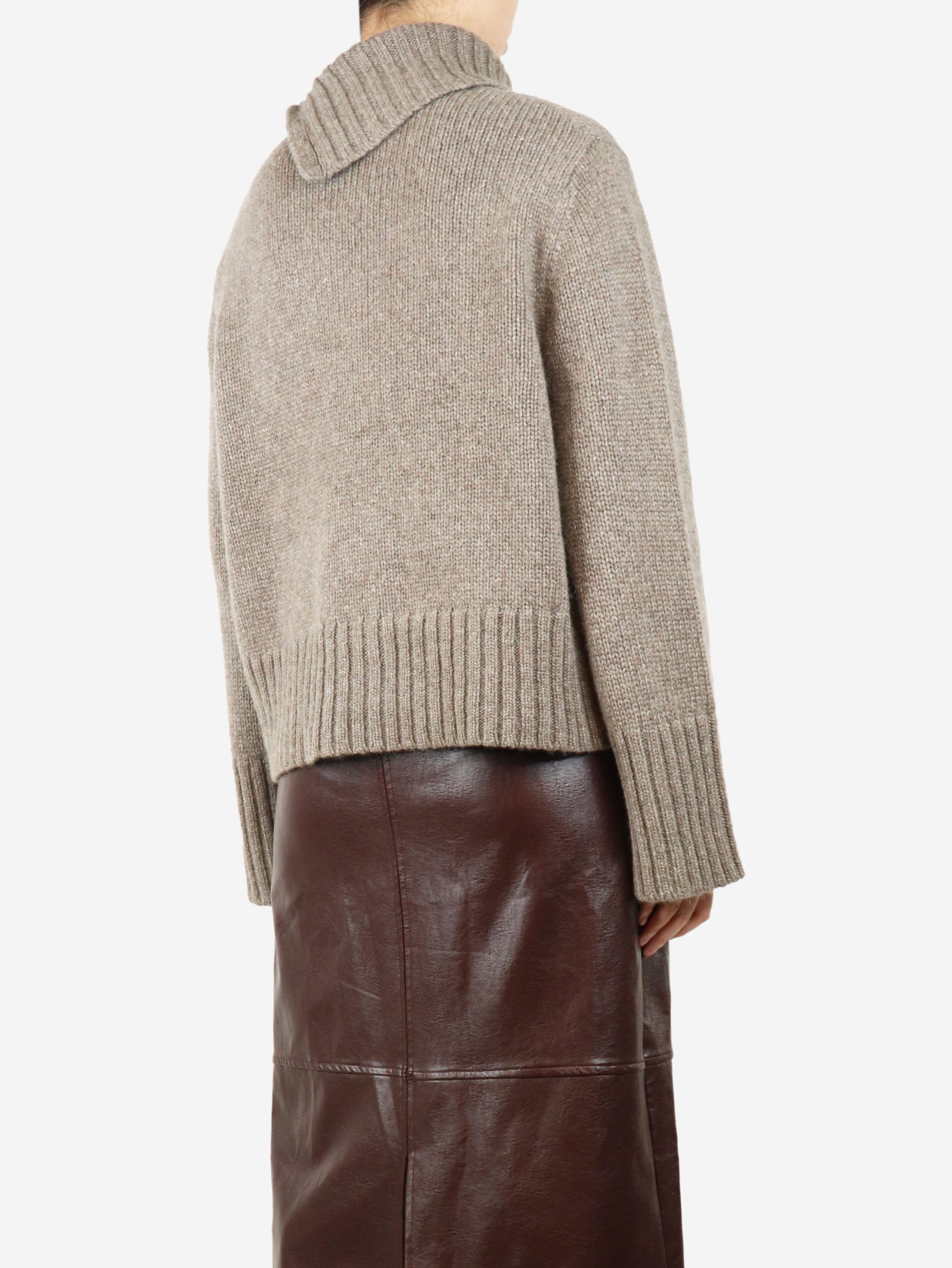 Luxury Brown Cashmere Roll Neck Sweater for Women - Size M - Soft & Warm Winter Pullover for Casual & Office Wear