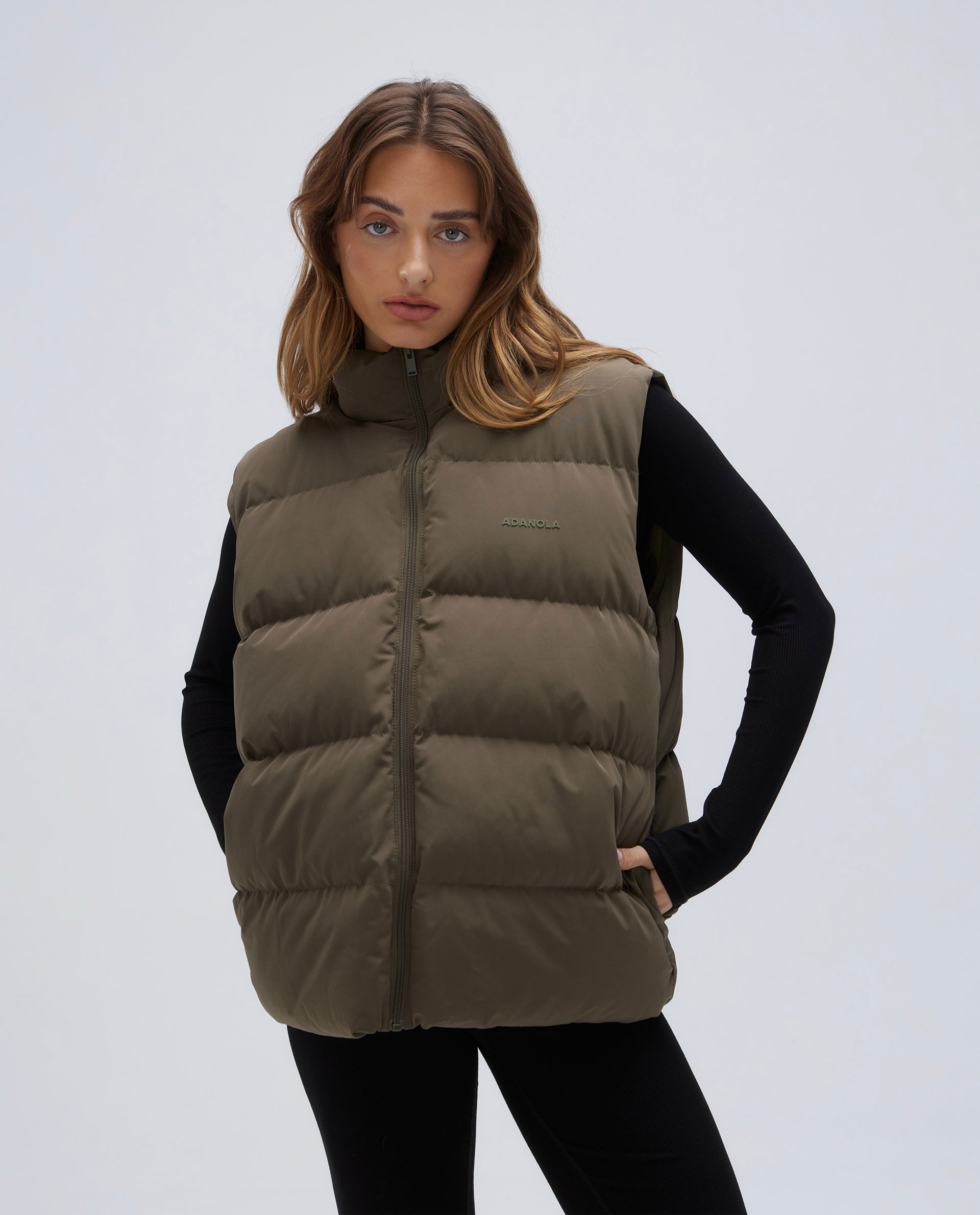 Padded Oversized Gilet in Green - Warm Winter Vest for Women & Men - Perfect for Outdoor Activities, Hiking & Casual Wear