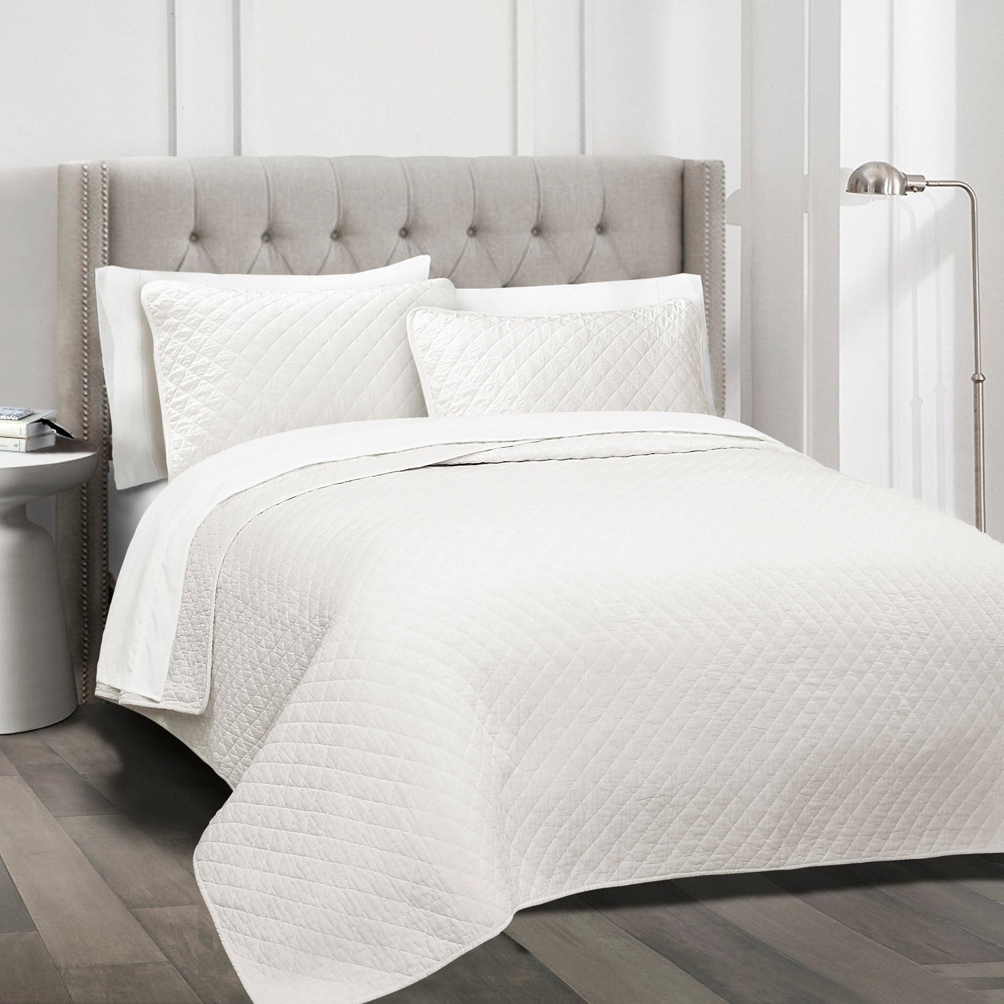 Ava Diamond Oversized Cotton Quilt Set - King Size Bedding with Soft Breathable Fabric for All Seasons | Perfect for Master Bedroom, Guest Room & Cozy Home Decor