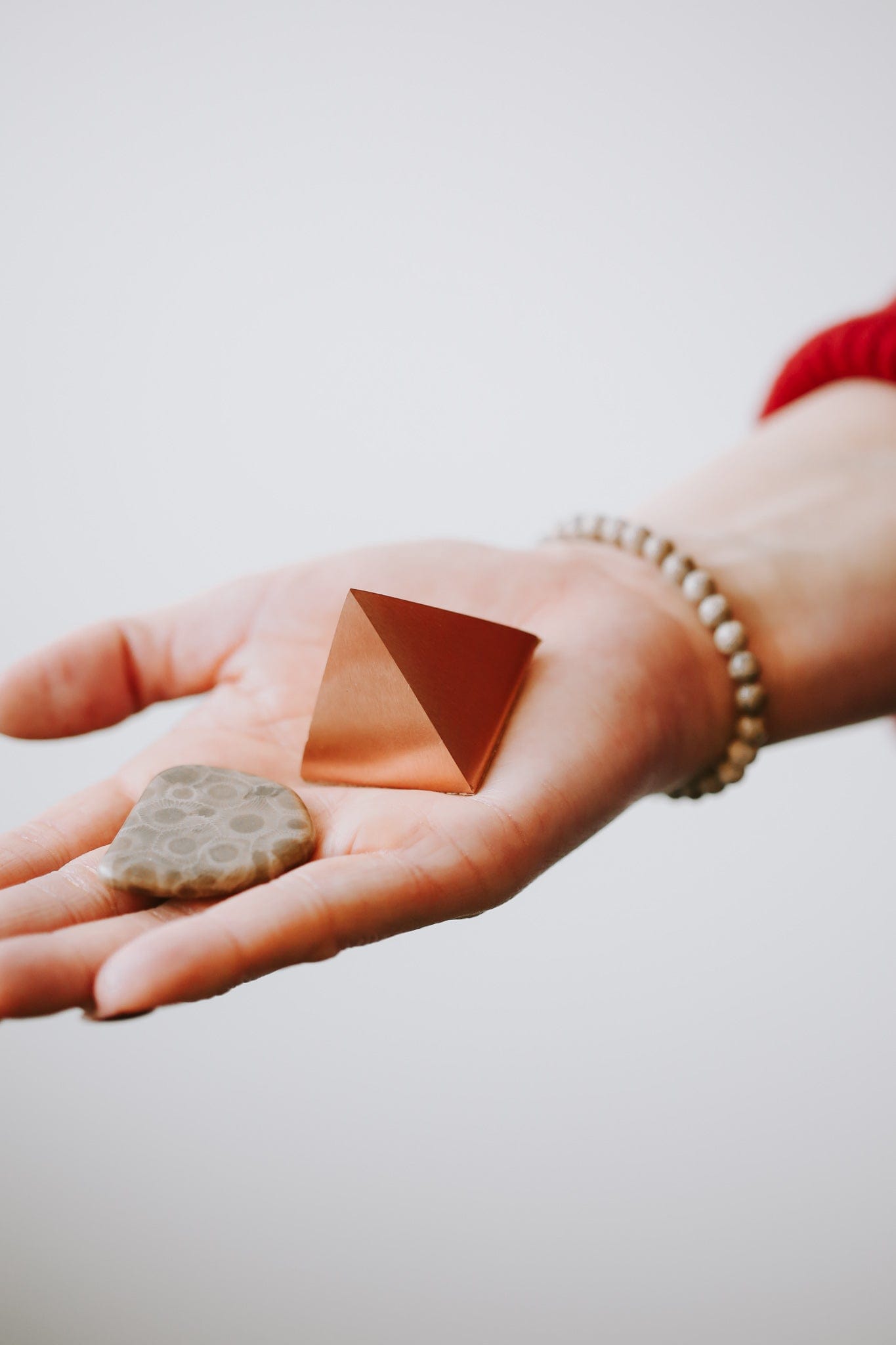 Copper Healing Pyramid for Meditation, Energy Balancing & Spiritual Growth - Perfect for Yoga, Reiki & Home Decor