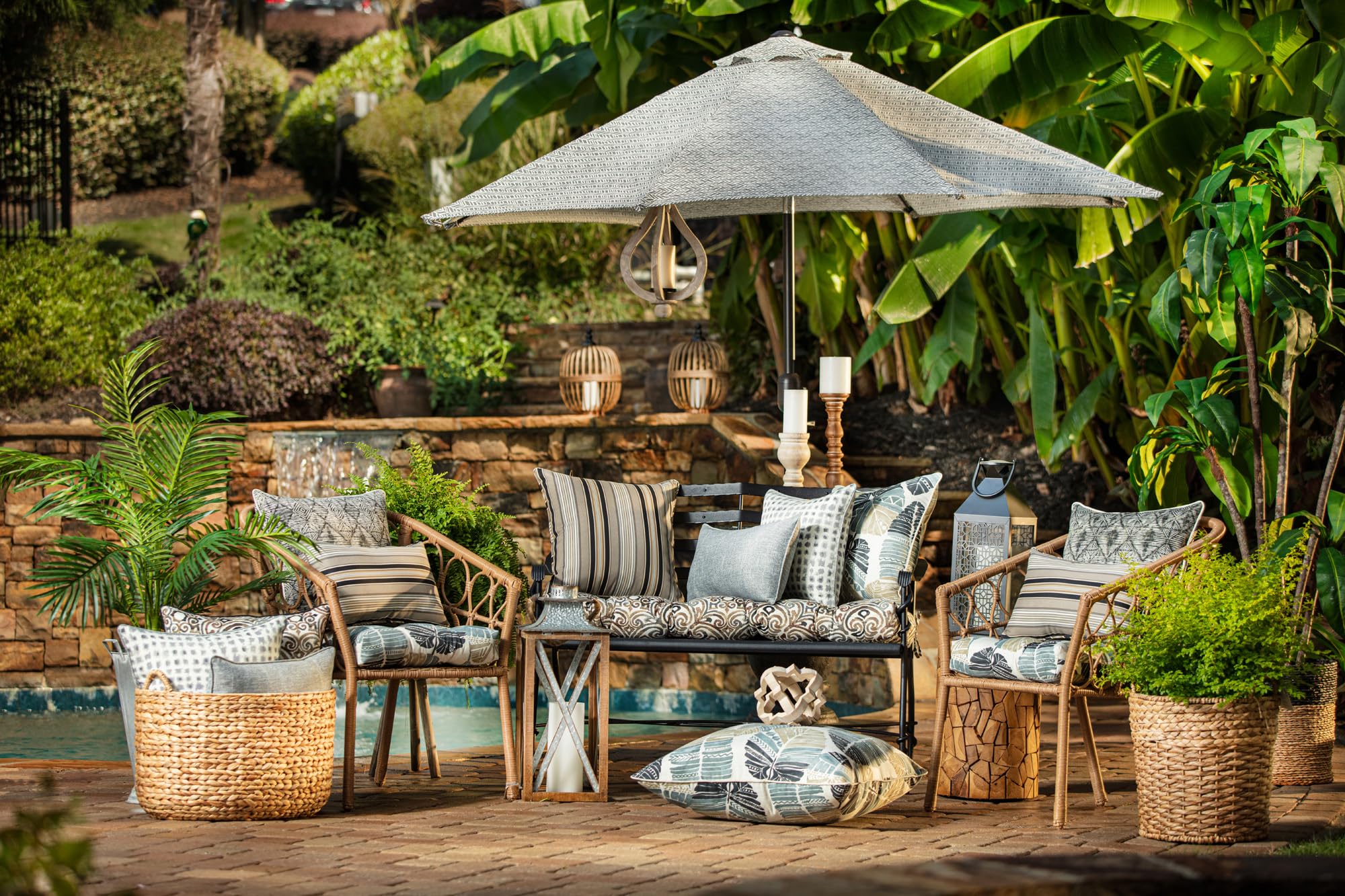 Premium Outdoor/Indoor Throw Pillows Set of 2 - 18.5
