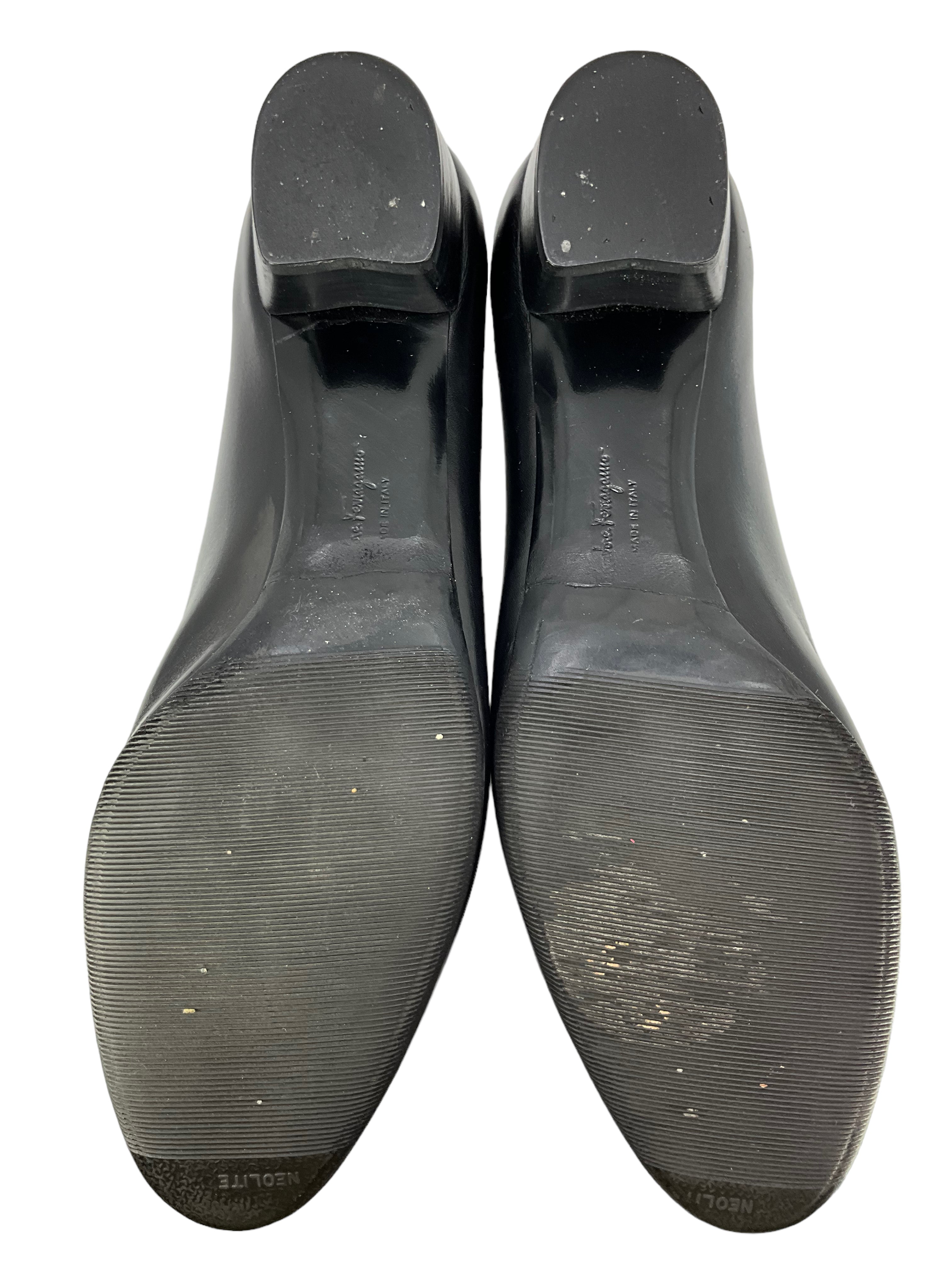 Salvatore Ferragamo Women's Black Leather Bow Pumps Size 9.5 - Elegant Dress Shoes for Work, Party & Formal Occasions