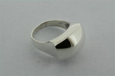 Elegant and Minimalist Clean Regal Ring for Women - Perfect for Weddings, Anniversaries, and Special Occasions