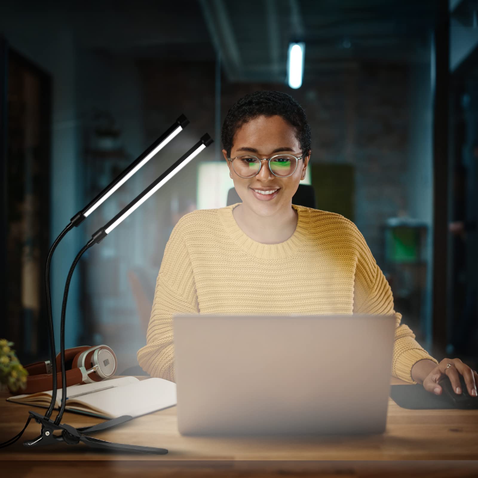 **Dual Head Eye-Care Desk Lamp with Clamp - 3 Color Modes & 5-Level Dimmer, 360° Adjustable Clip-On Light for Reading, Working, Bedroom & Music Stand - Perfect for Study, Office & Nightstand Use**