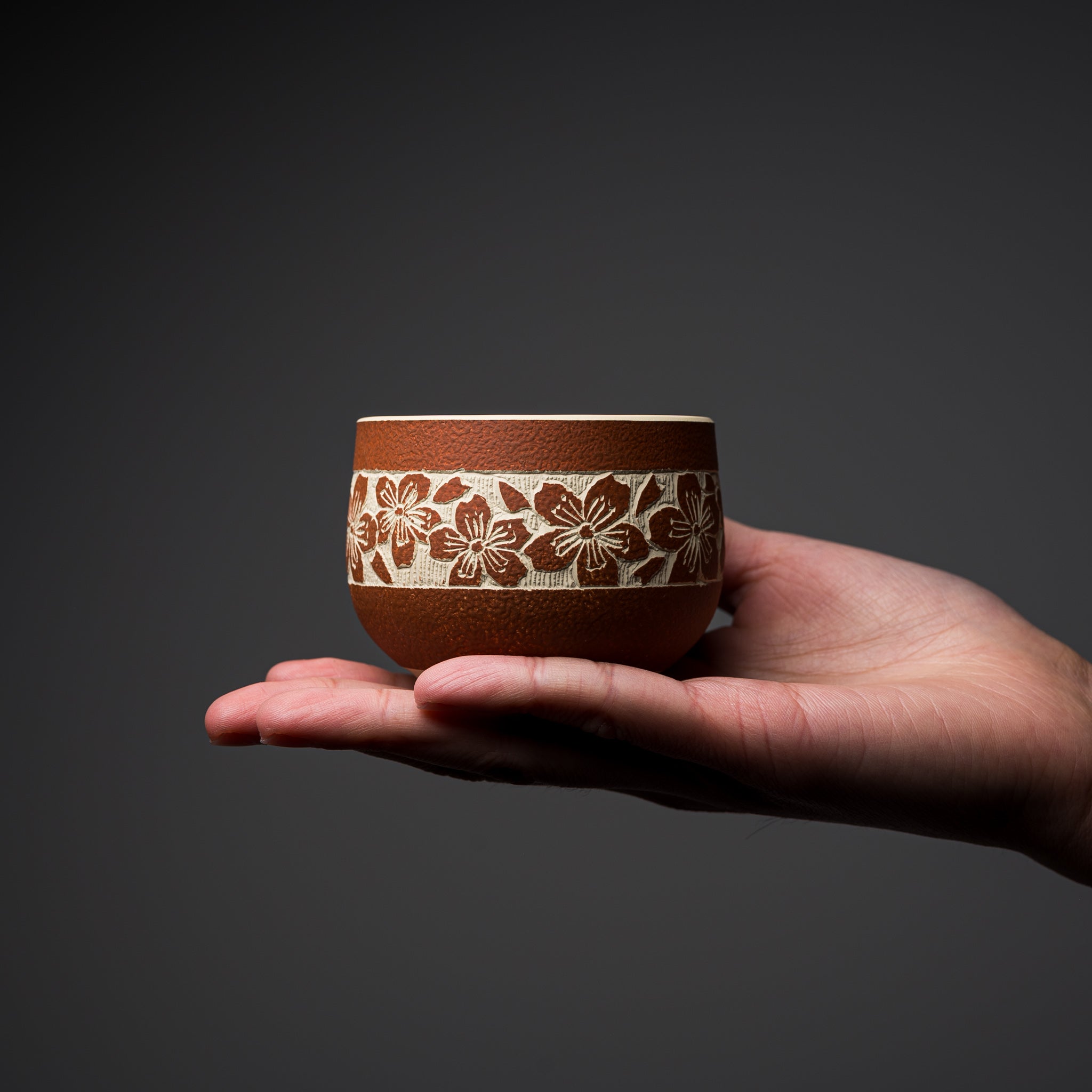 Handmade Tokoname Japanese Tea Cup 110ml - Engraved Floral Design Ceramic Yunomi for Matcha, Sencha & Green Tea - Perfect for Tea Ceremonies & Daily Use