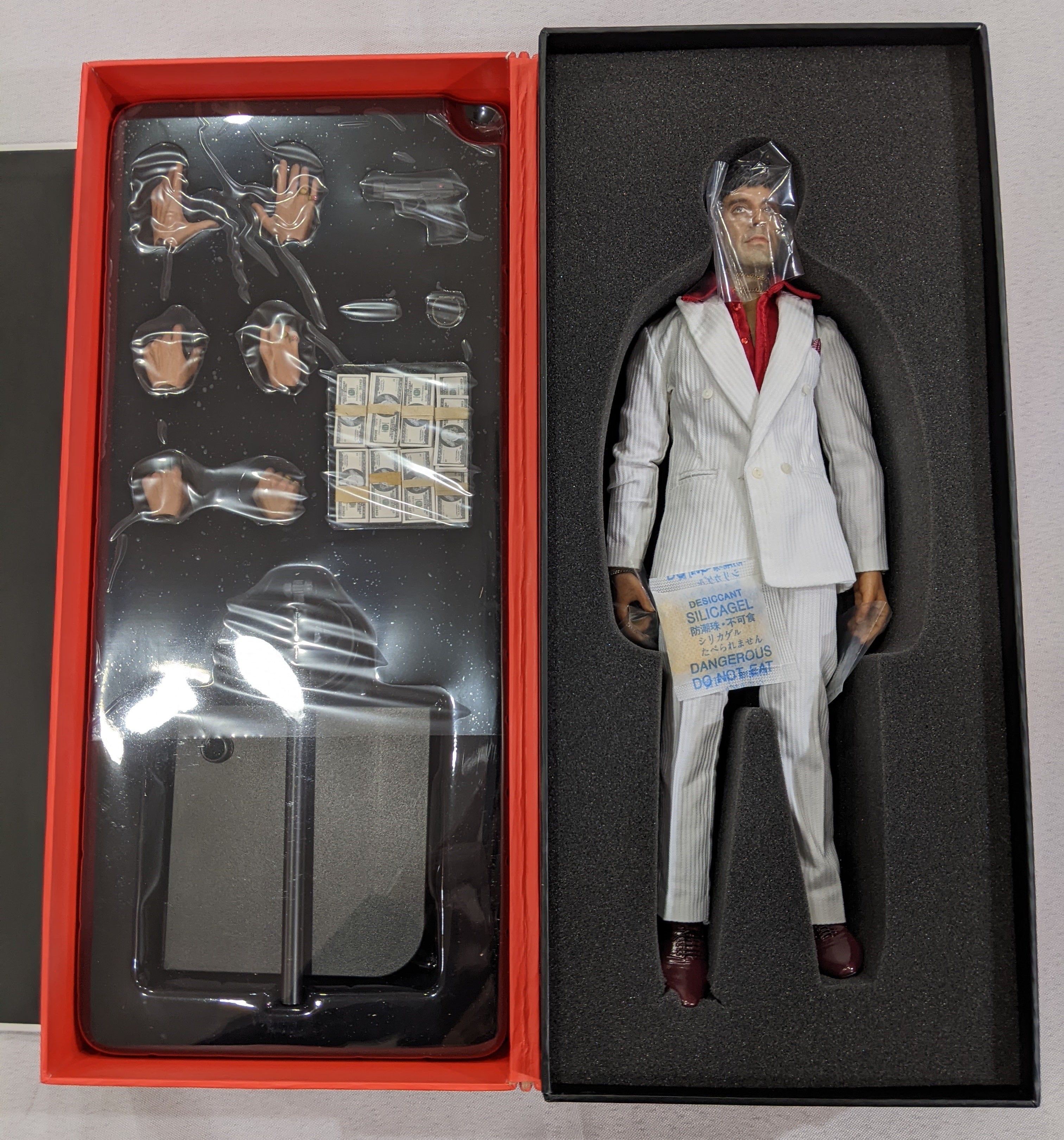 Enterbay Real Masterpiece 1/6 Scarface Tony Montana The Respect Version - Highly Detailed Sixth Scale Collectible Action Figure with Open Box - Perfect for Movie Fans and Collectors Display