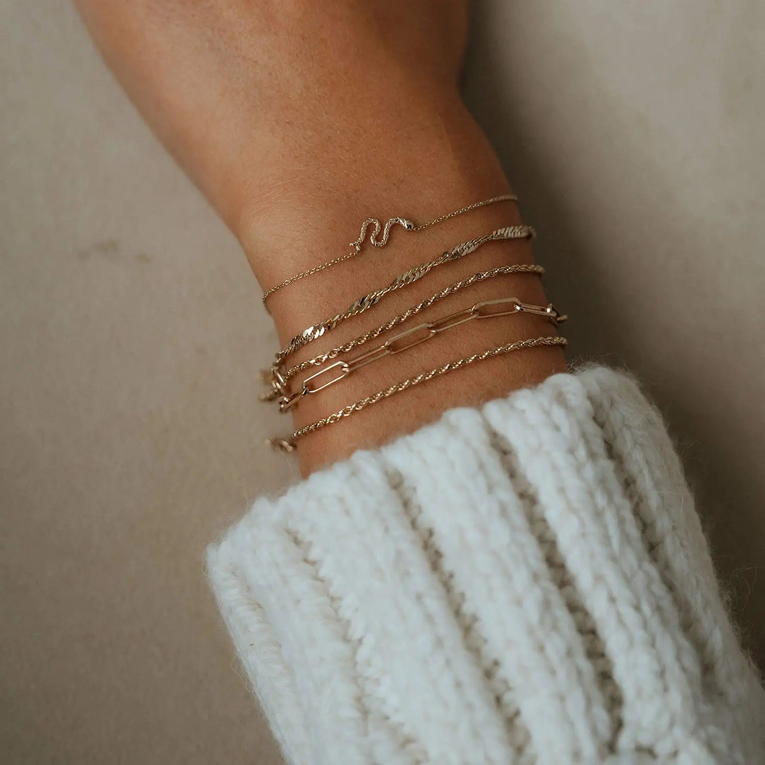 10K Yellow Gold Lasso Bracelet - Elegant & Dainty Jewelry for Women, Perfect for Everyday Wear, Gifts & Special Occasions
