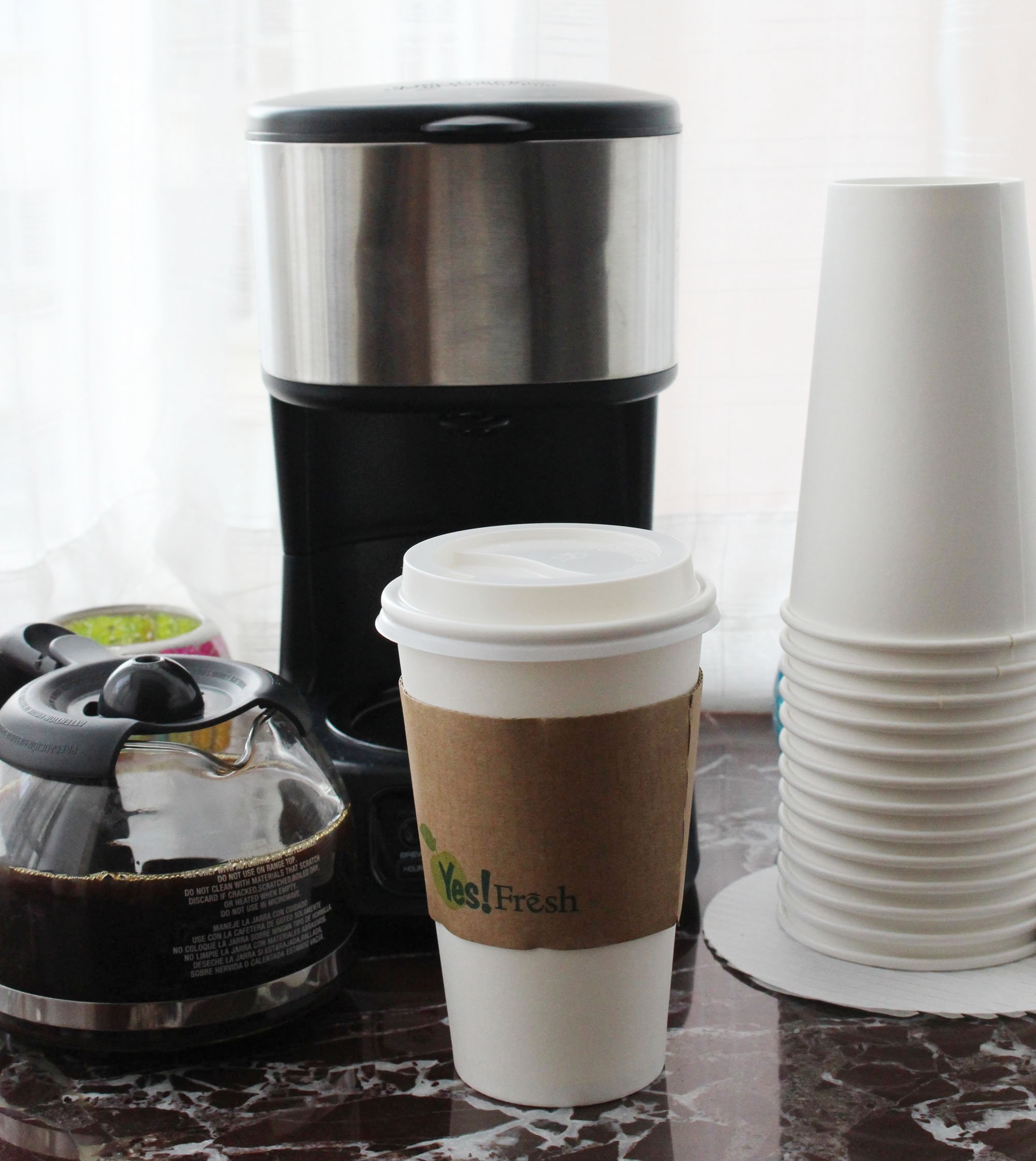 50 Pack 20oz Disposable White Paper Coffee Cups with Lids & Sleeves - Bulk Hot/Cold Drink Cups for Coffee, Tea, Hot Chocolate - Perfect for Cafes, Bistros, Offices & Takeout - Eco-Friendly To-Go Cups (50 Count)