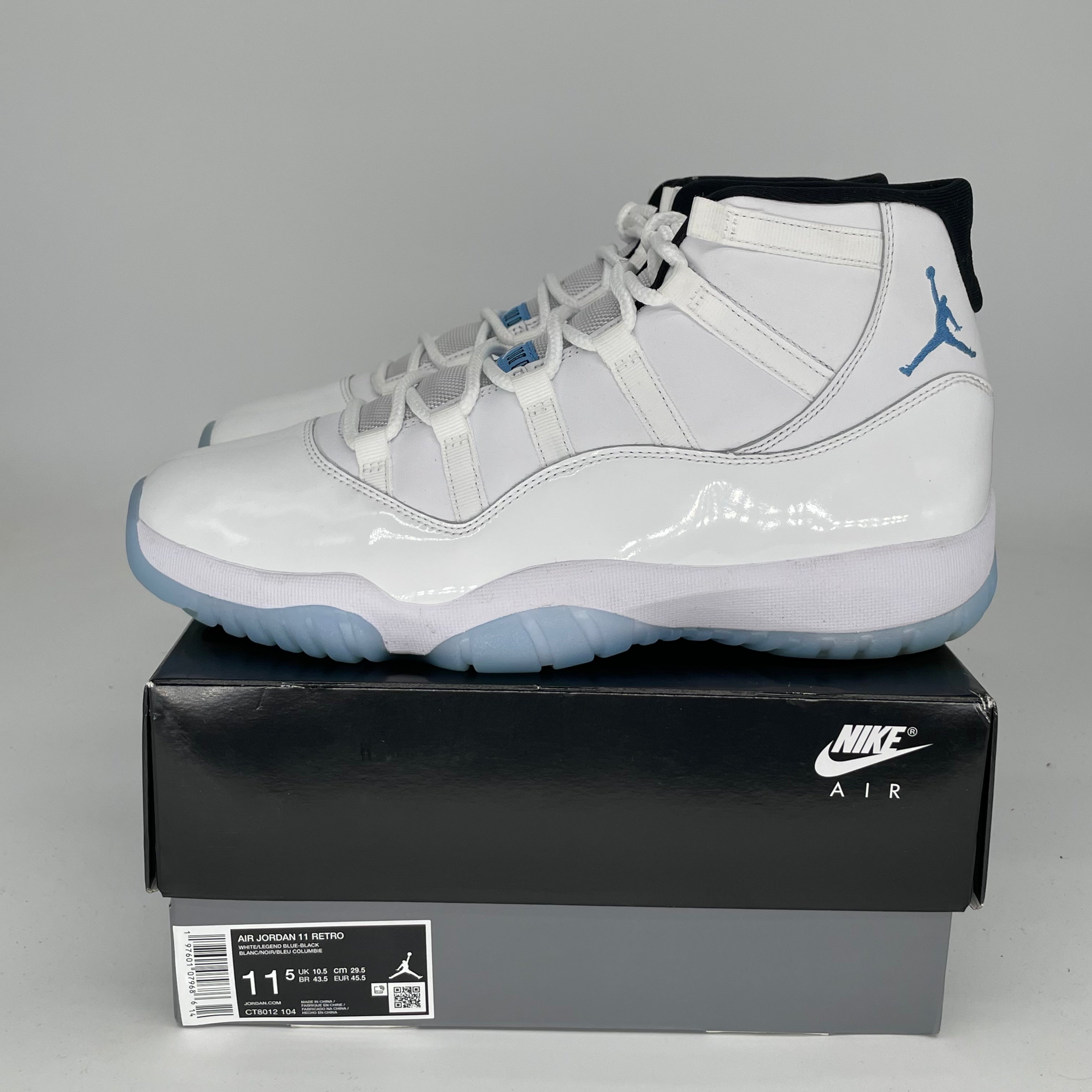 Original Title: AIR JORDAN 11 LEGEND BLUE SIZE 11.5 CT8012 104   Optimized Title: **Air Jordan 11 Retro 'Legend Blue' Men's Basketball Shoes - Size 11.5 (CT8012-104) - Perfect for Sneaker Collectors & Court Performance**    **Usage Scenarios:** Ideal for basketball games, sneaker collections, streetwear fashion, and casual outings.