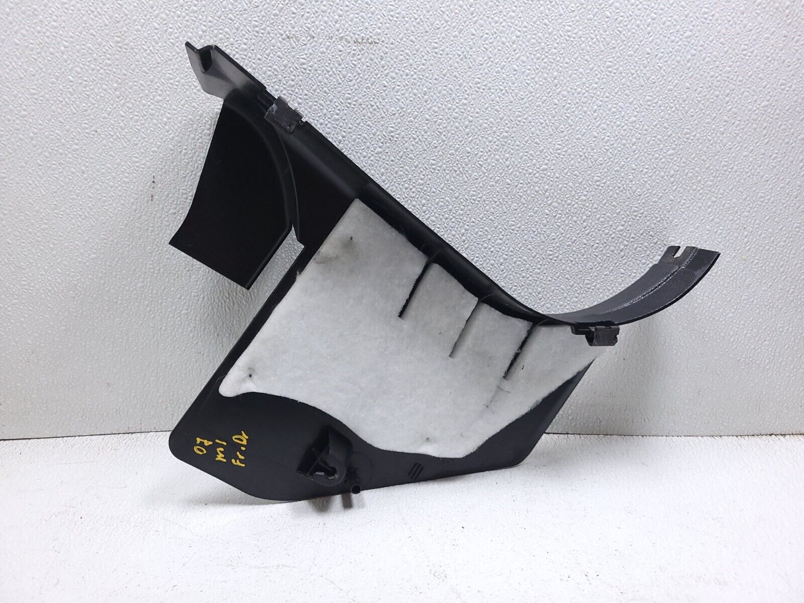 2006-2011 Mercedes ML500 Left Driver Side Front Kick Cowel Panel - OEM Replacement Part for Smooth Driving Experience