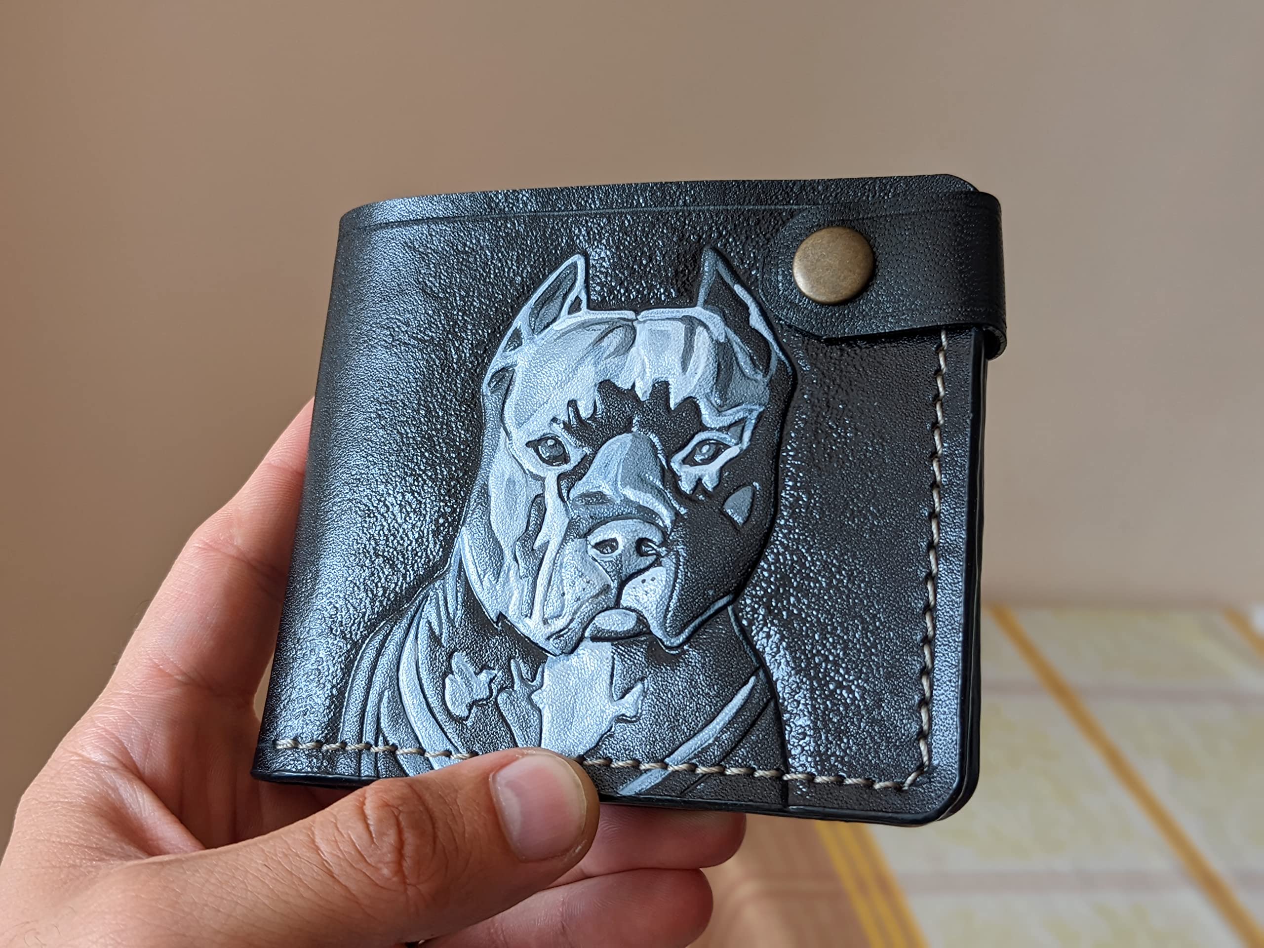 Handmade 3D Genuine Leather Bifold Wallet for Men - Custom Pit Bull Terrier & Amstaff Dog Design - Personalized Engraved & Airbrushed Pet Lover Gift for Dad, Husband - Perfect for Everyday Use & Special Occasions
