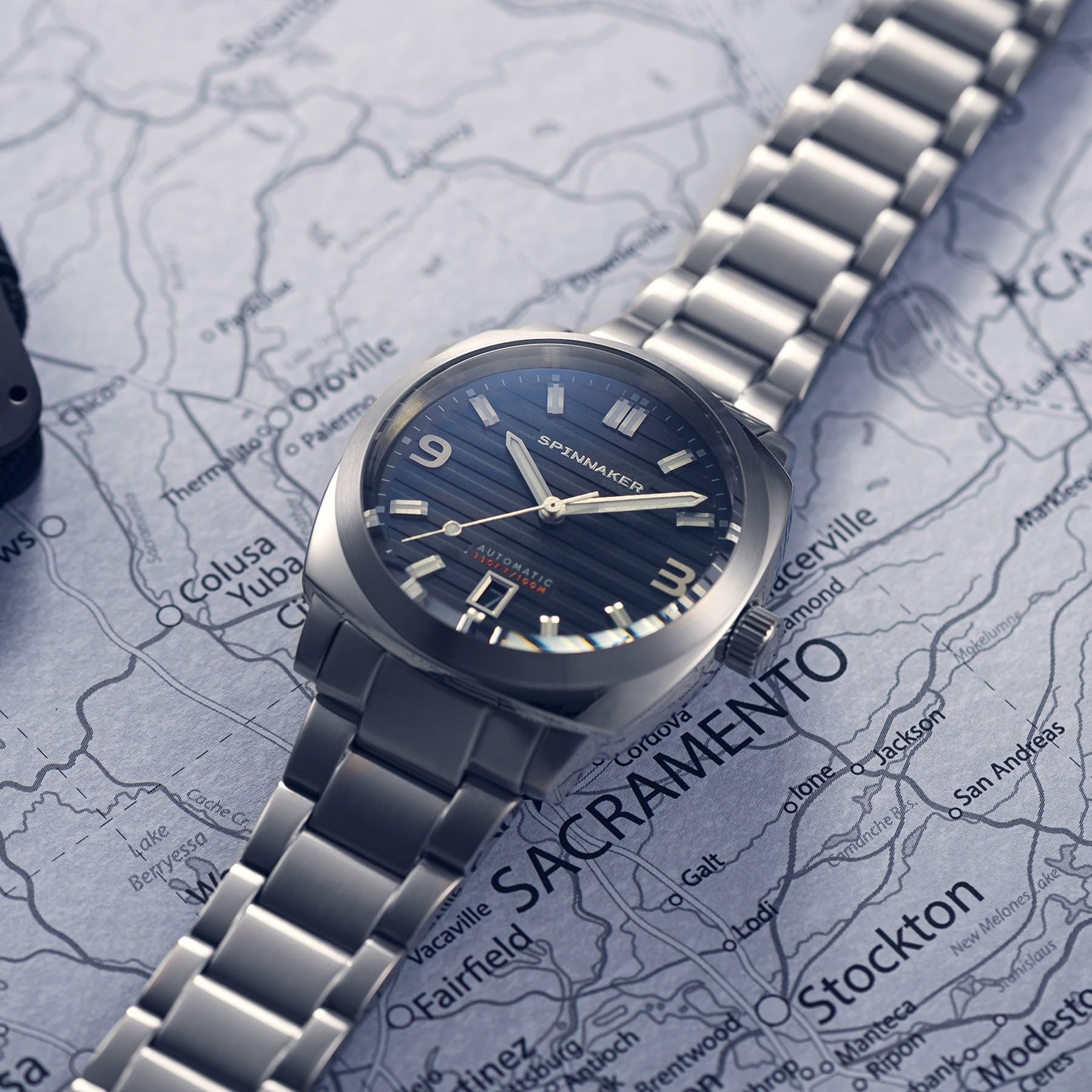Spinnaker Hull Japan Automatic Watch for Men - SP-5073-11 | Waterproof Diver's Watch with Stainless Steel Case & Leather Strap | Perfect for Diving, Swimming & Everyday Wear
