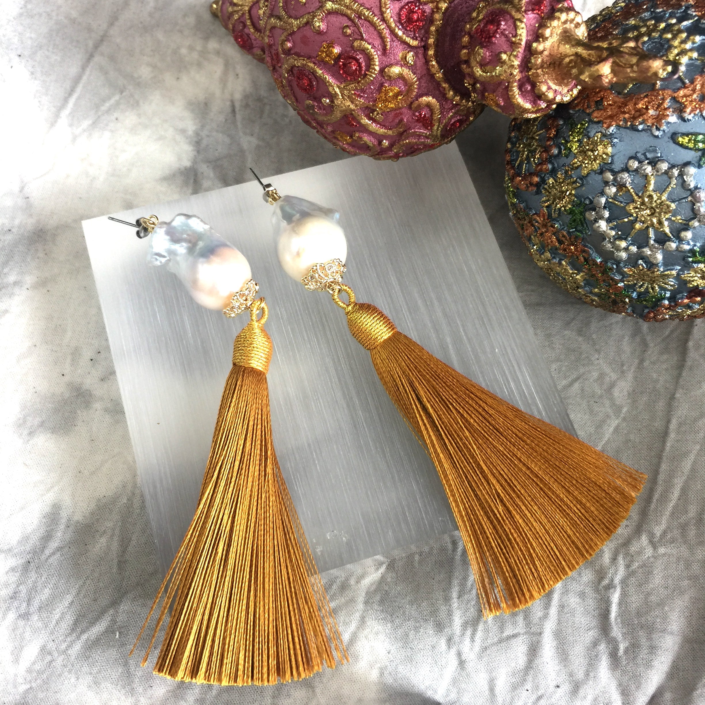 Baroque Pearl Earrings with Golden Tassel - Vintage Style Dangle Earrings for Women | Perfect for Weddings, Parties & Special Occasions