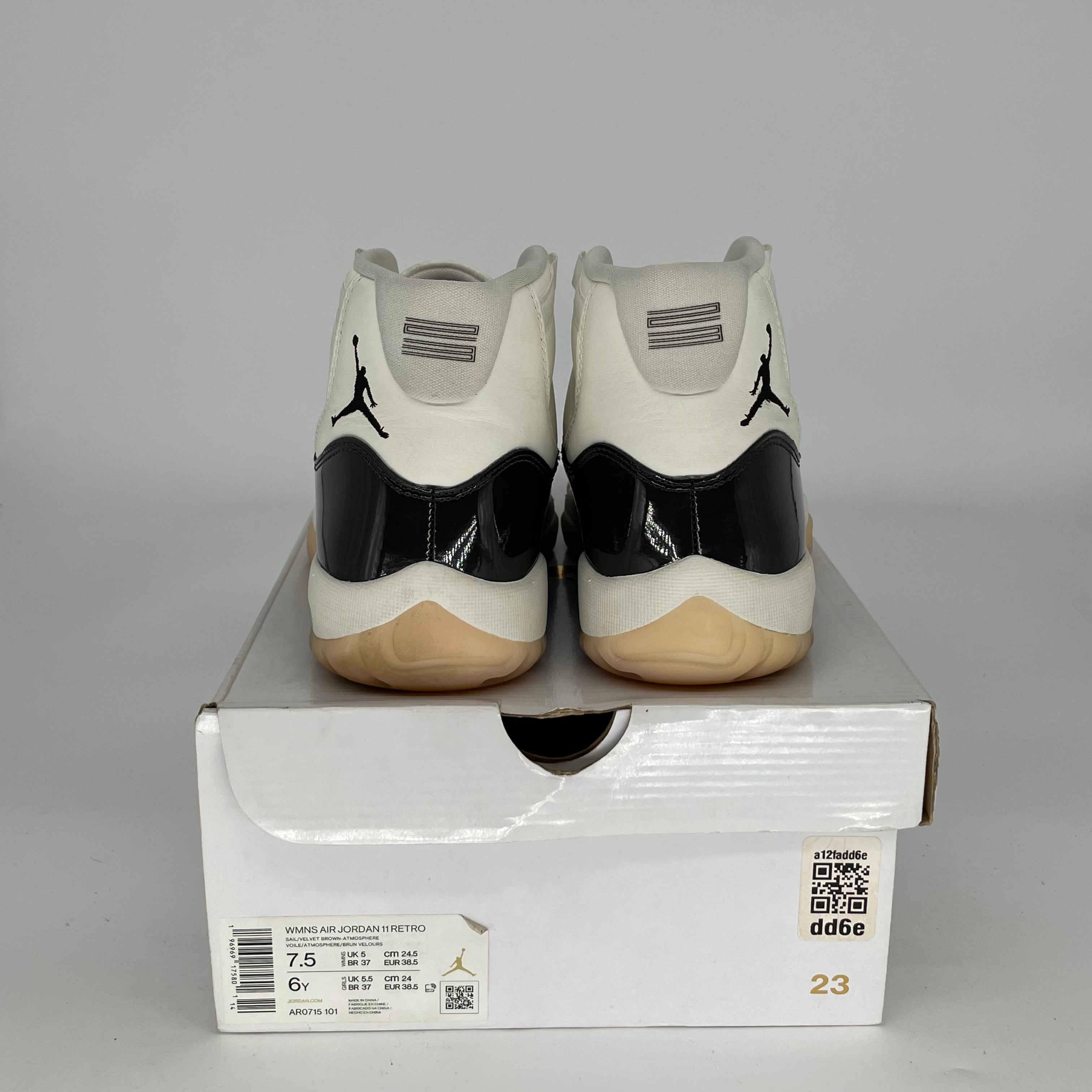 Original Air Jordan 11 Retro 'Neapolitan' Women's Size 6/7.5W (AR0715-101) - Basketball Shoes for Women, Casual Streetwear Sneakers for Running & Gym Workouts