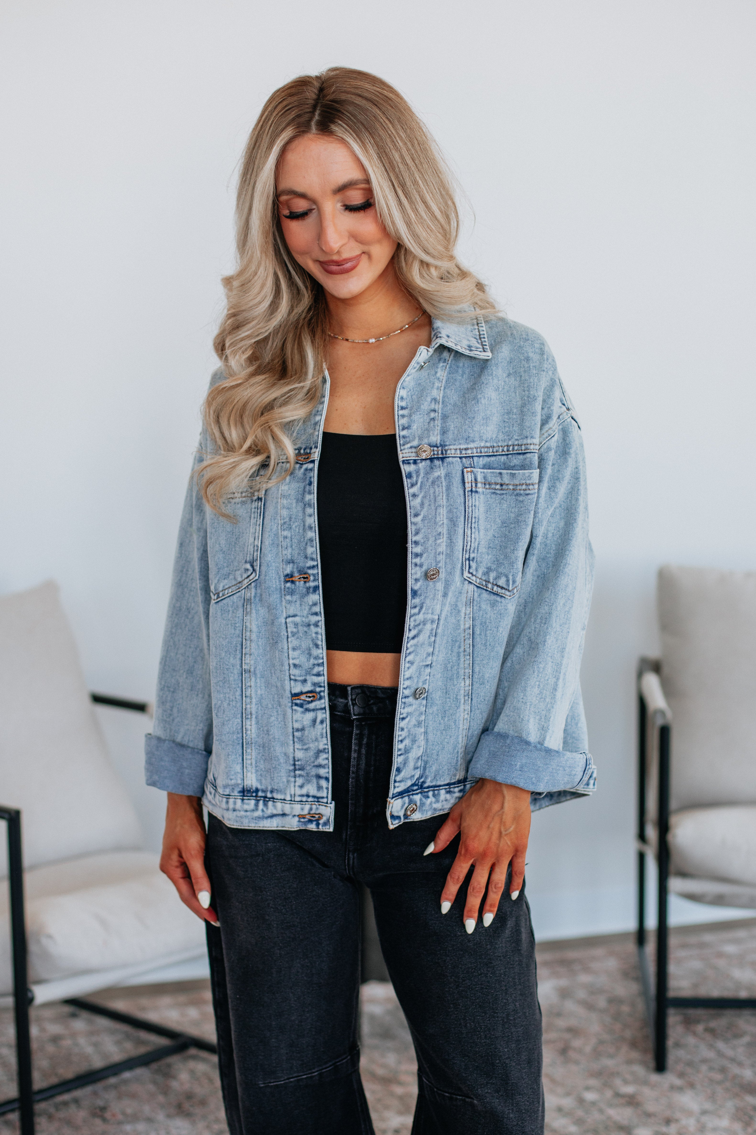 Jessi Denim Jacket Women's Light Wash Distressed Vintage Style - Perfect for Casual Outfits, Streetwear & Spring Layering
