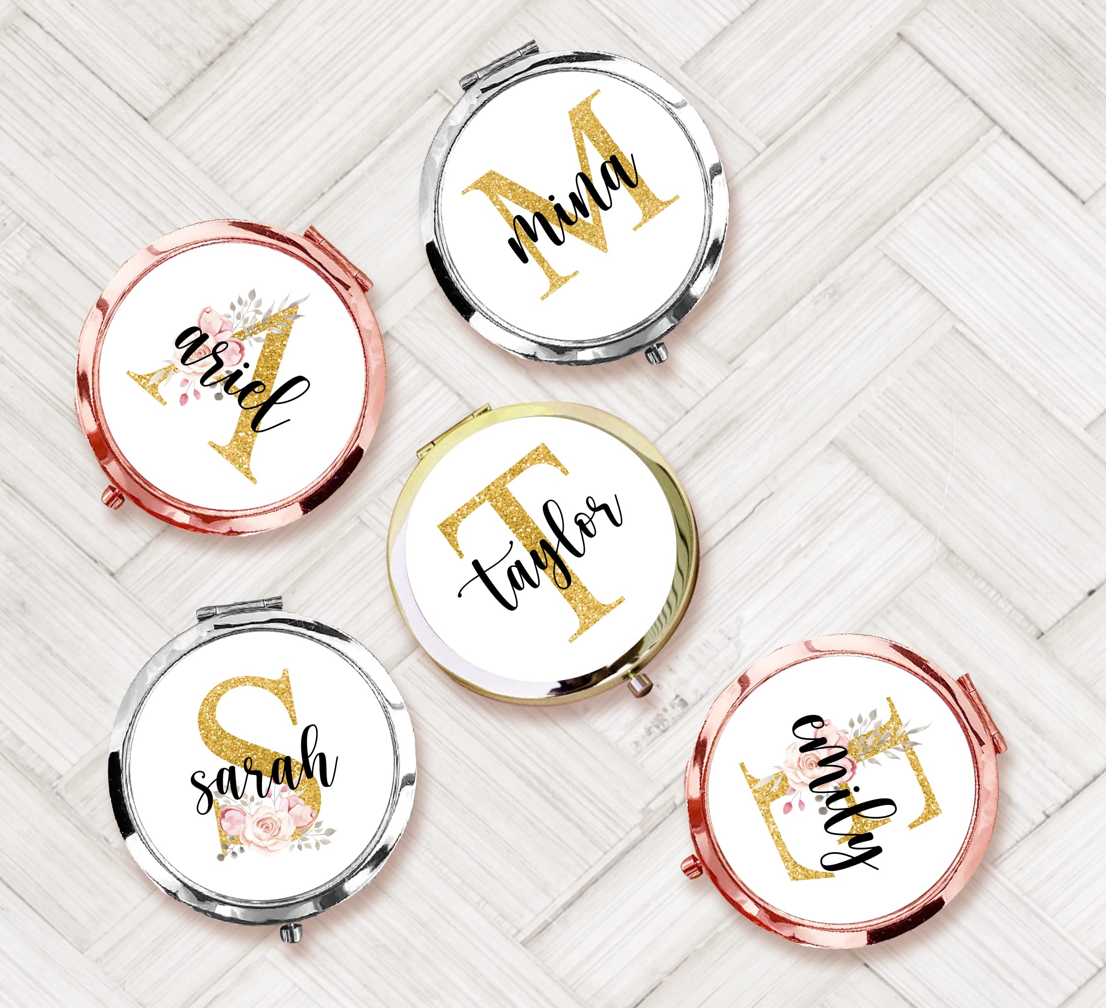 Custom Initial Compact Mirror - Personalized Bridesmaid Gift for Travel & Weddings