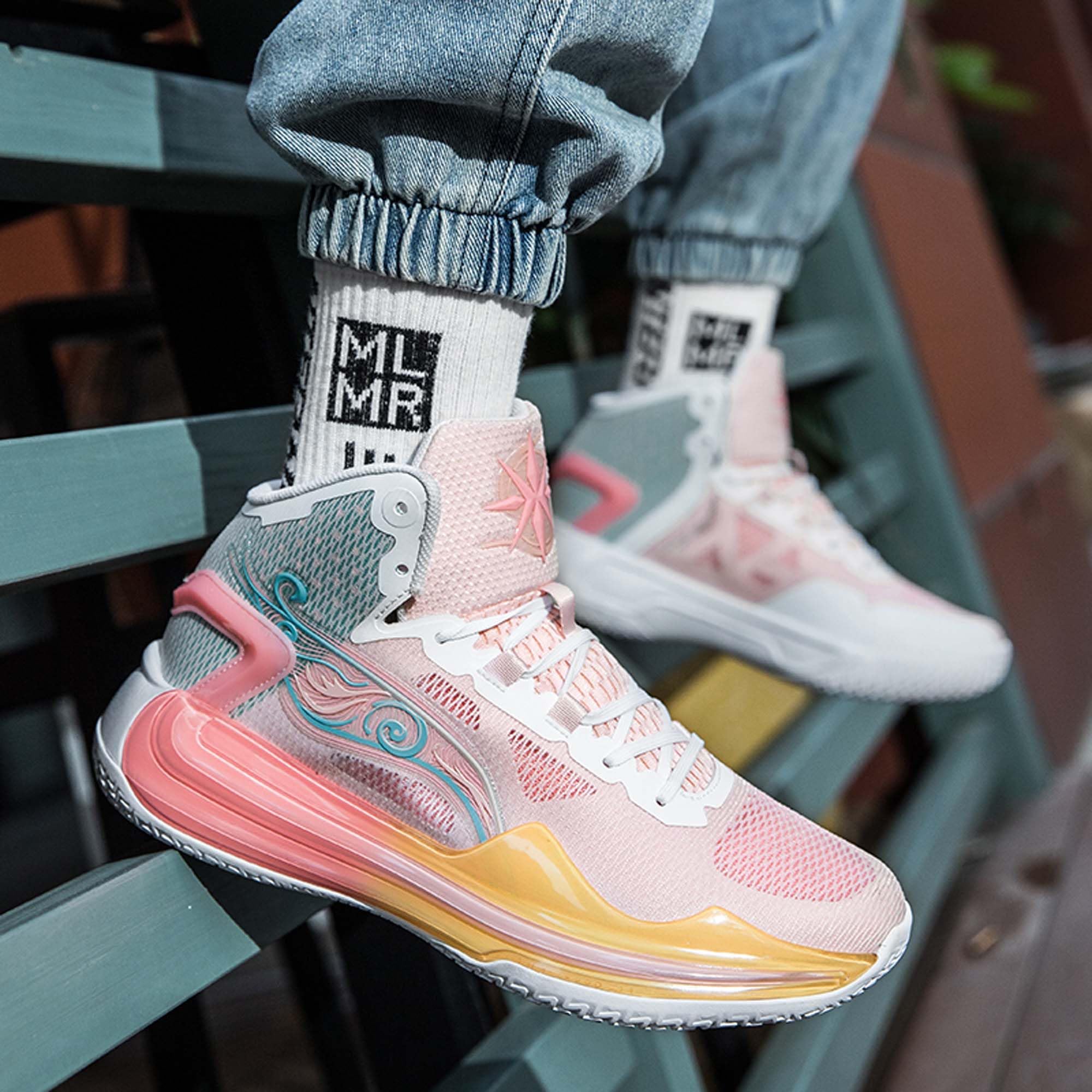 **Best Basketball Shoes for Men & Women - High-Performance Cushioned Sports Shoes for Youth & Adults - Perfect for Indoor & Outdoor Court Play**