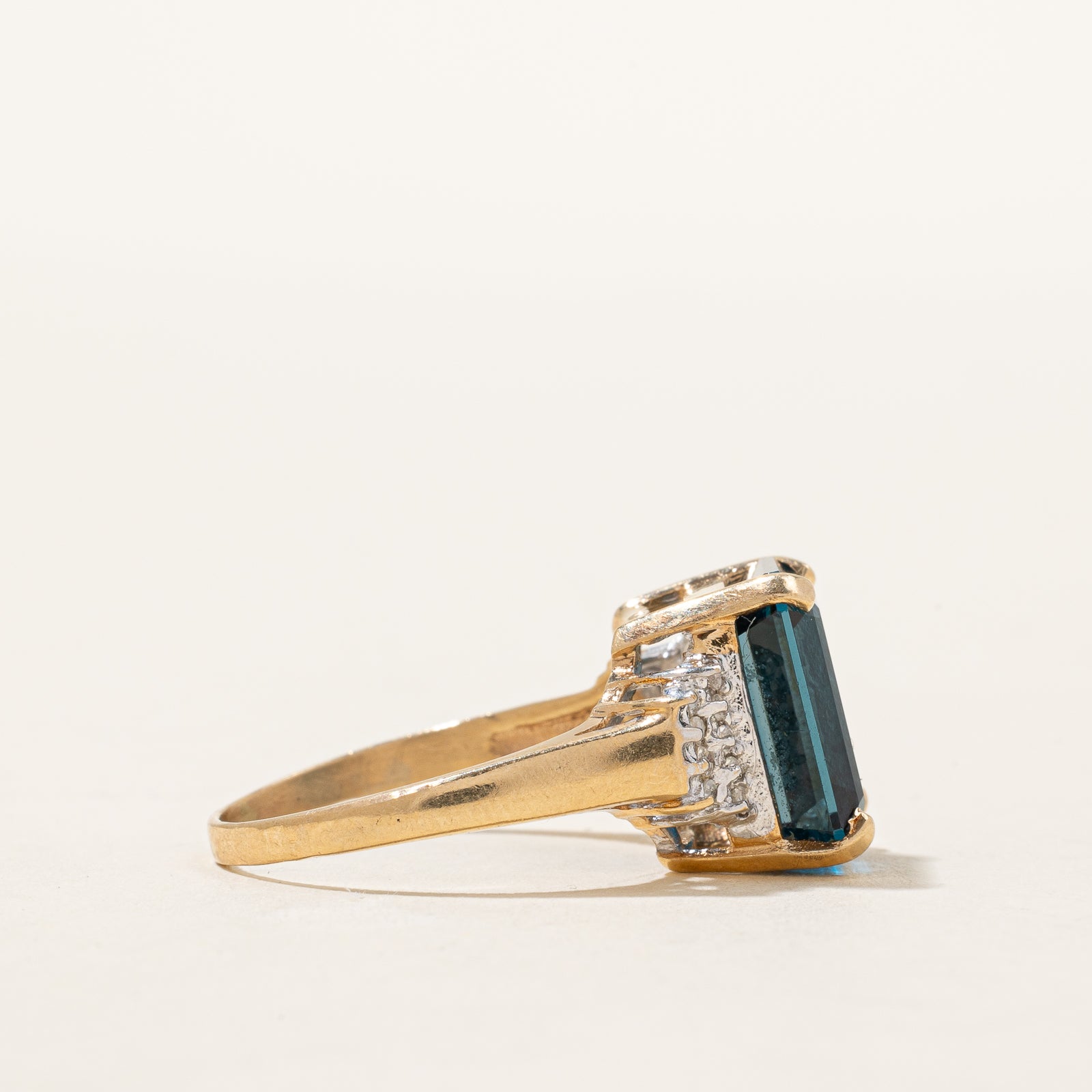 London Blue Topaz & Diamond Cocktail Ring - 8.50ct Oval Cut Gemstone with 0.09ctw Diamond Accents - Size 7 - Elegant Statement Jewelry for Evening Parties & Special Occasions