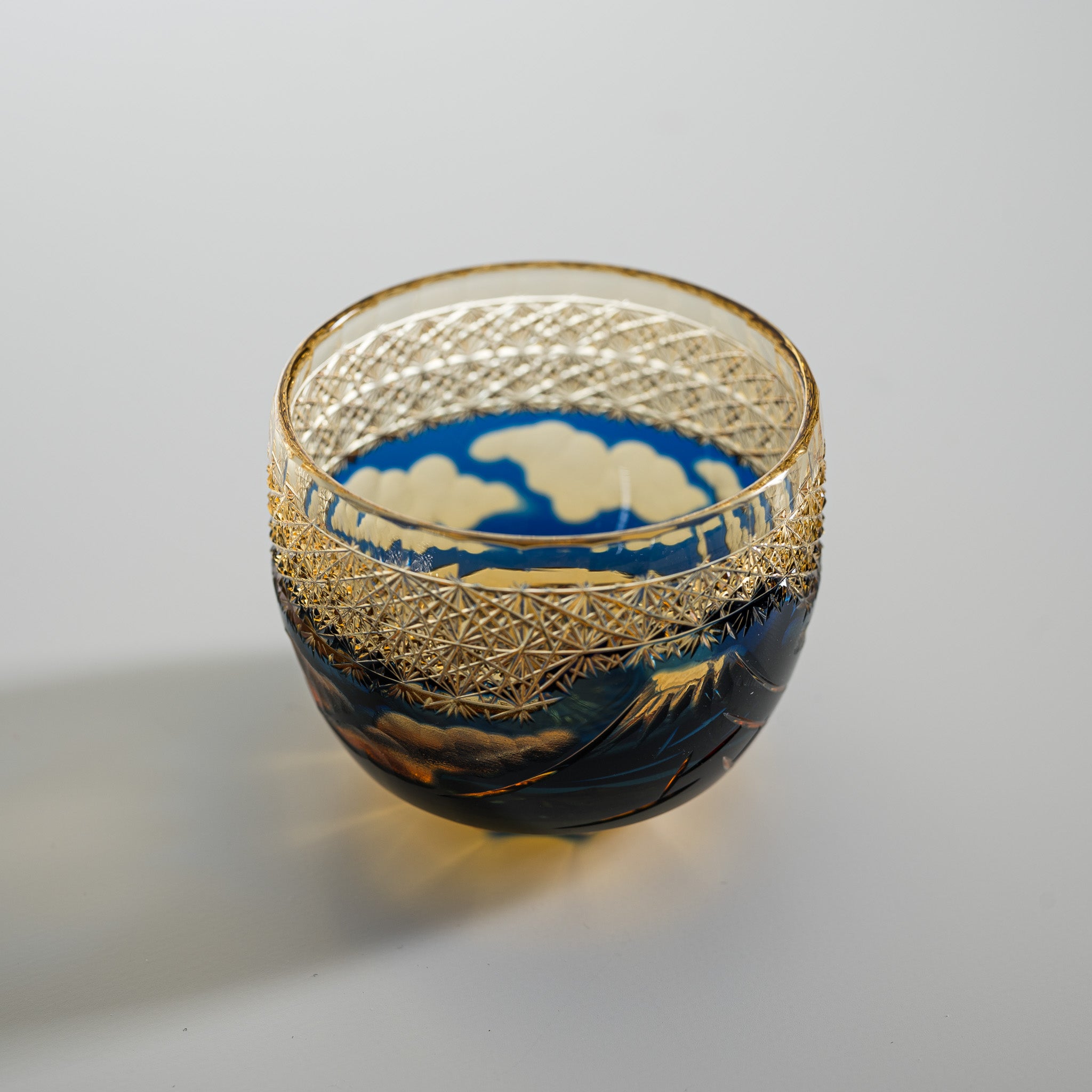 Premium Yamada Crystal Glass Sake Cups with Mt. Fuji Design - Amber & Blue Japanese Drinking Glasses for Sake, Whiskey & Cocktails - Elegant Gift for Home Bar & Asian Dining Experience