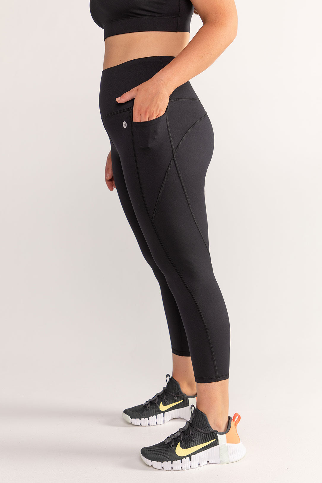 Training Pocket Move 7/8 Leggings for Women - Black | High-Waisted Workout Yoga Pants with Side Pockets | Perfect for Gym, Running & Lounge Wear