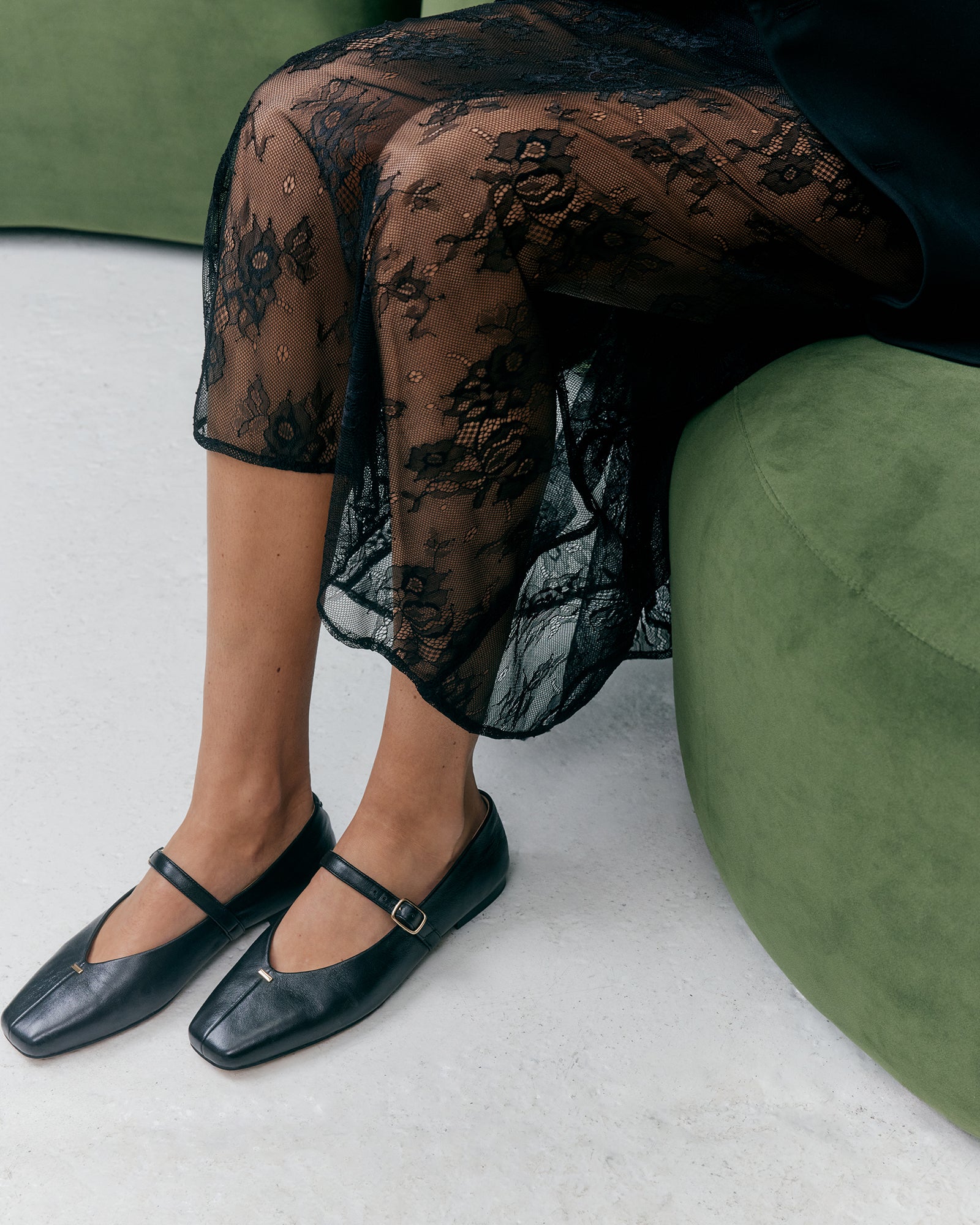 April Casual Flats - Black Leather Women's Shoes for Comfort & Style | Perfect for Work, Travel & Everyday Wear