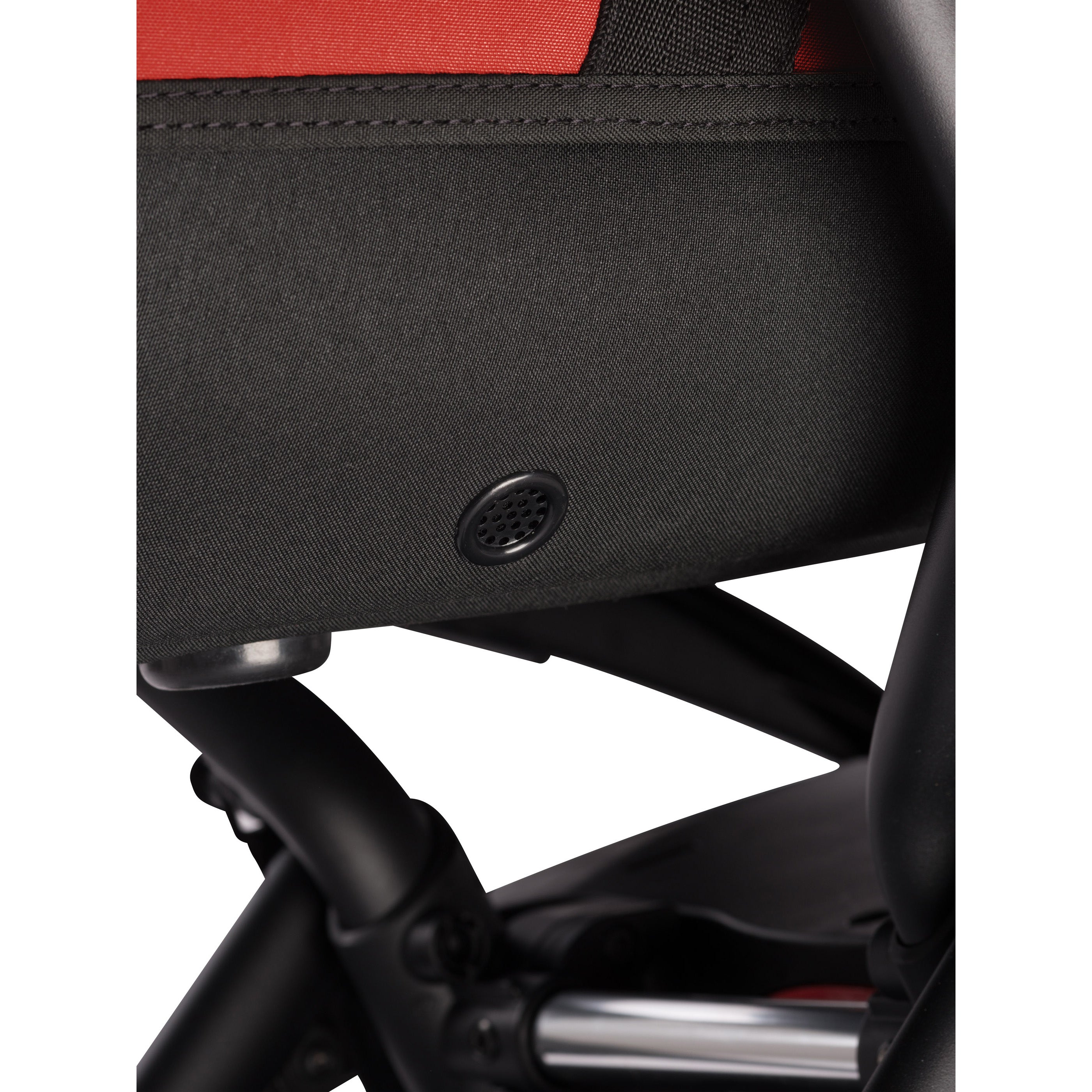 Babyzen YOYO Bassinet in Red - Lightweight & Portable Baby Crib for Travel, Home & Nursery - Perfect for Newborns & Infants