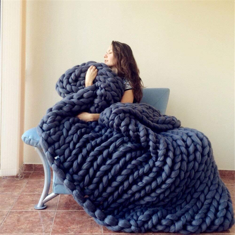 Clootess Bulky Chunky Yarn - Extra Thick Roving Wool for Hand Knitting, Crochet & DIY Projects - Navy Blue (11 lbs) - Perfect for Sofa Throws, Bed Blankets & Cozy Home Decor