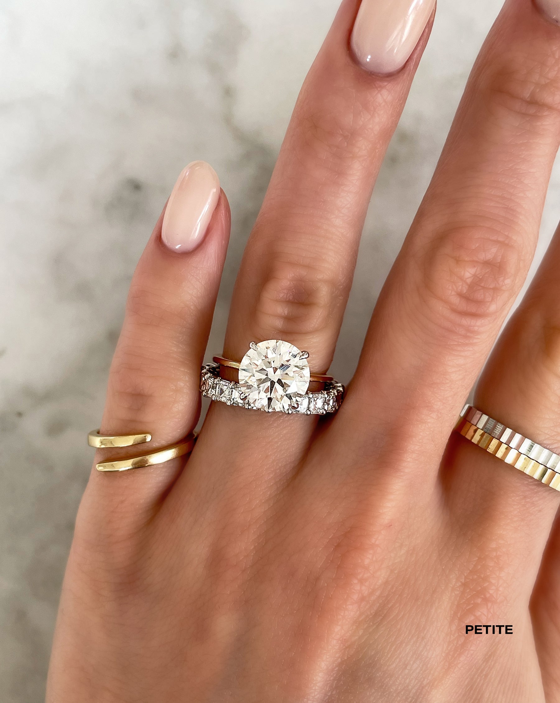 Exquisite Asscher Cut Diamond Eternity Band for Women - Perfect for Weddings, Anniversaries & Special Occasions